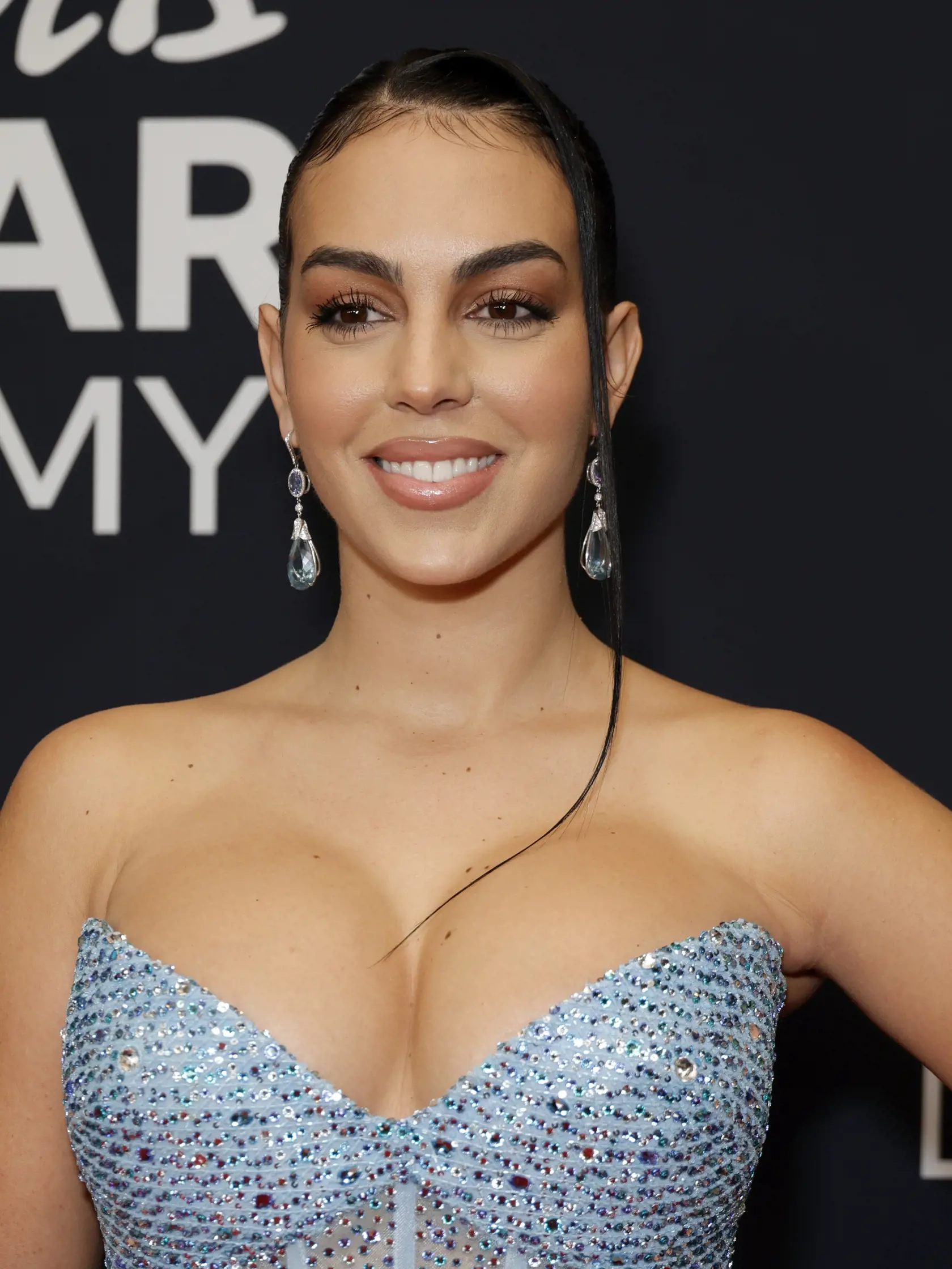 Georgina Rodriguez predviedla v USA poriadne odvážny výstrih.