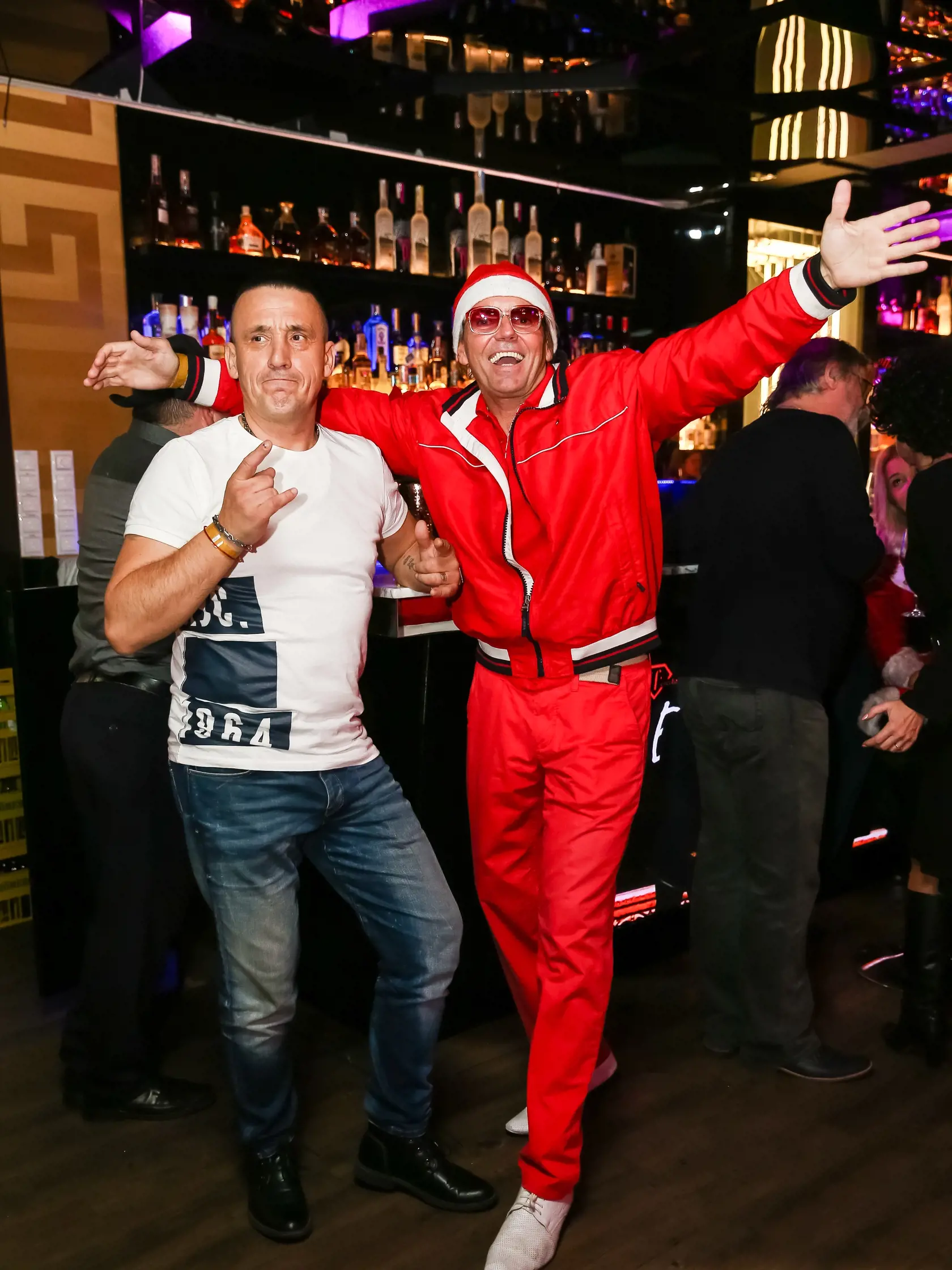 Mikulasska party organizovana Jozefom Oklamcakom v Icon bare v Bratislave