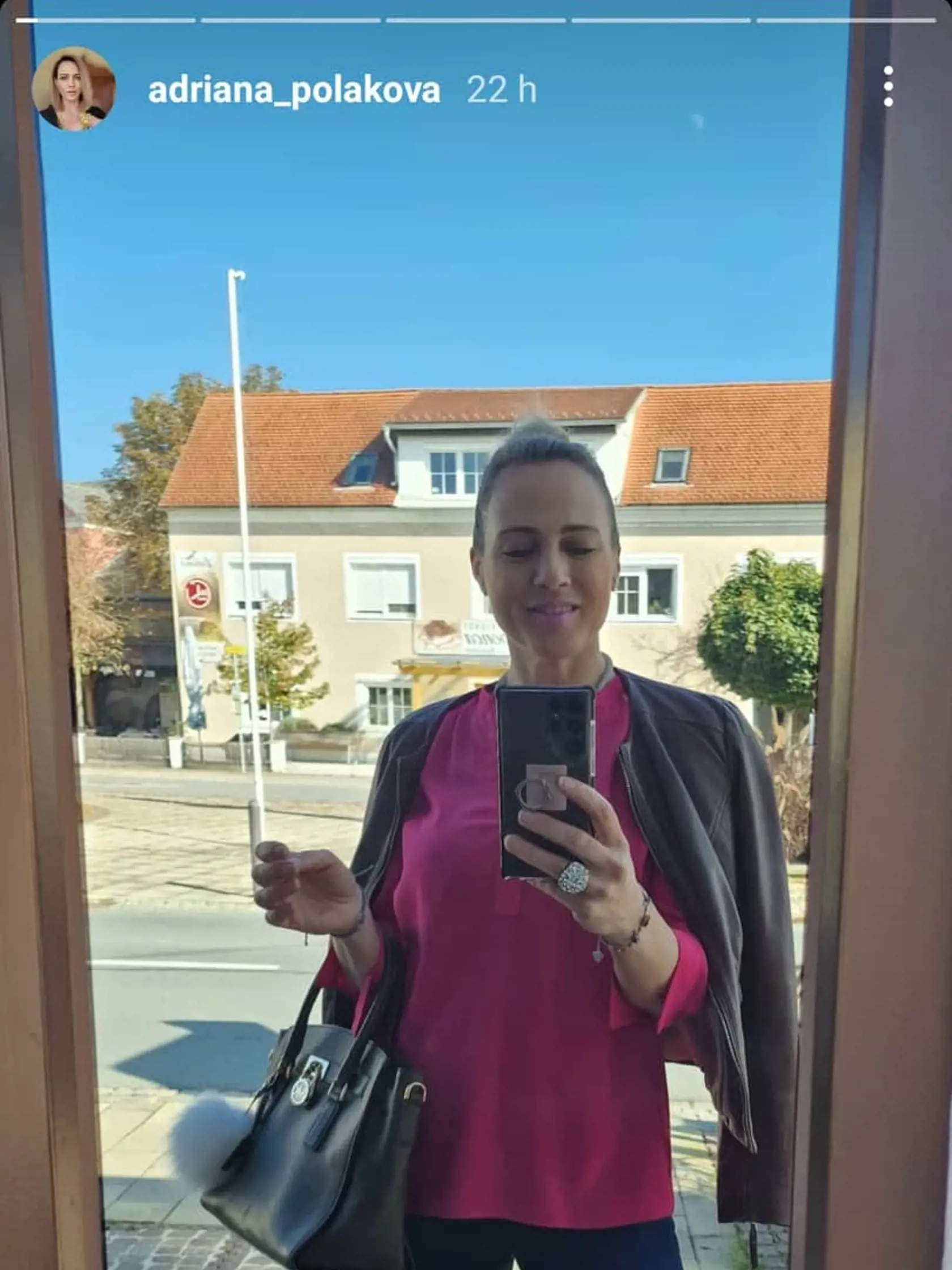 Adriana Poláková ukázala prsteň