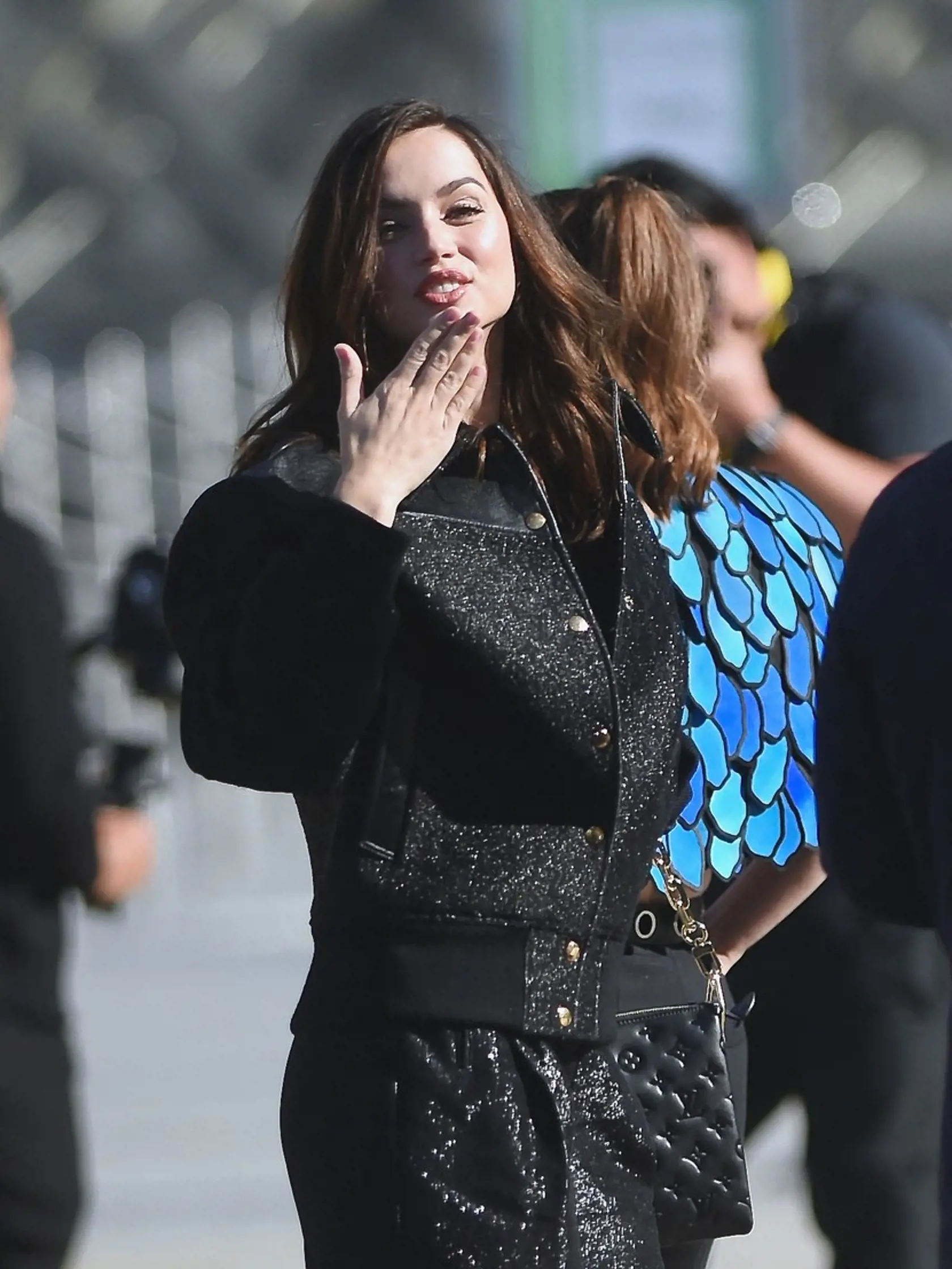 Celebrityna prehliadke Louis Vuitton v Paríži