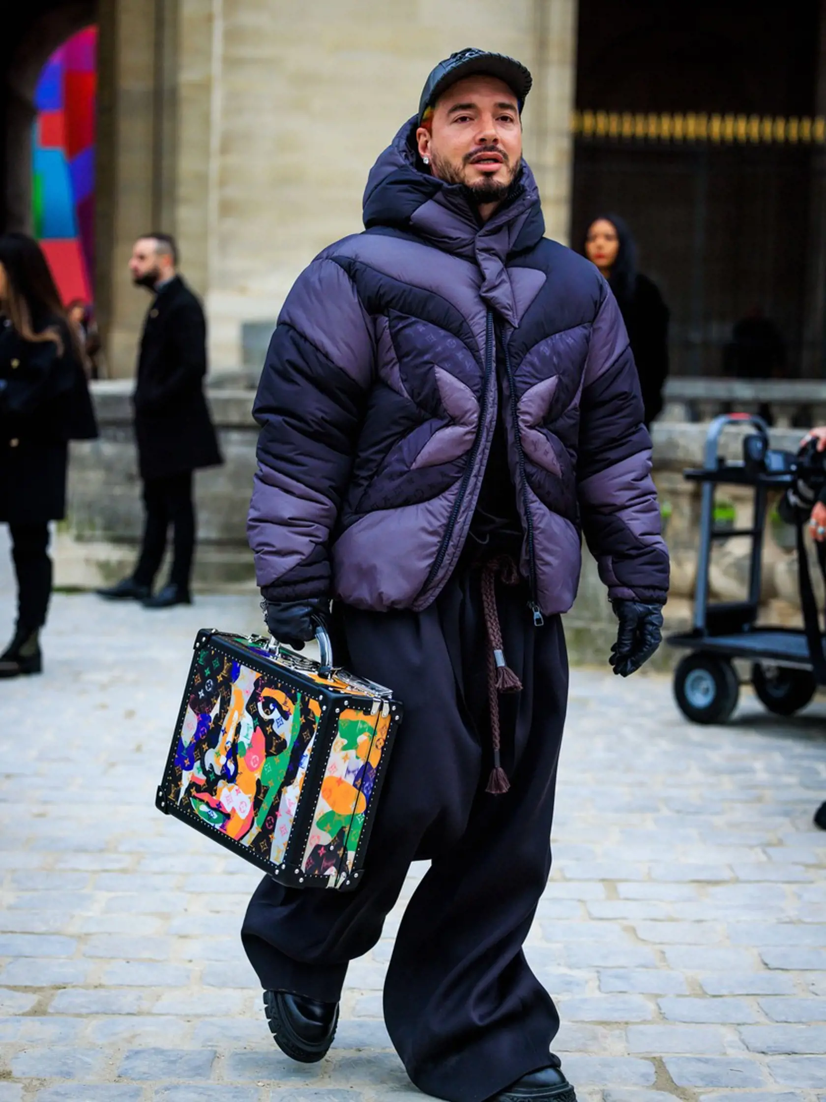 Celebrityna prehliadke Louis Vuitton v Paríži