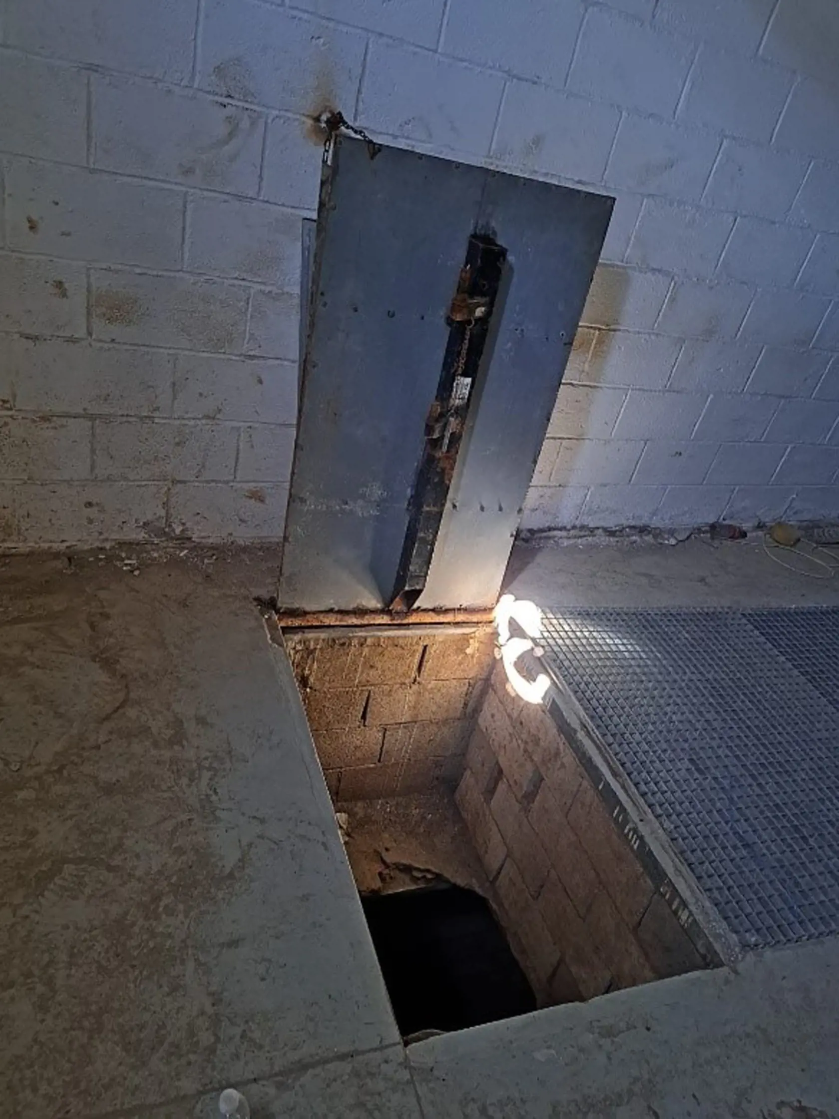 KK31 Ceuta - Na snímke tunel na pašovanie drog vedúceho z Maroka na územie španielskej enklávy Ceute vo štvrtok 20. februára 2025.