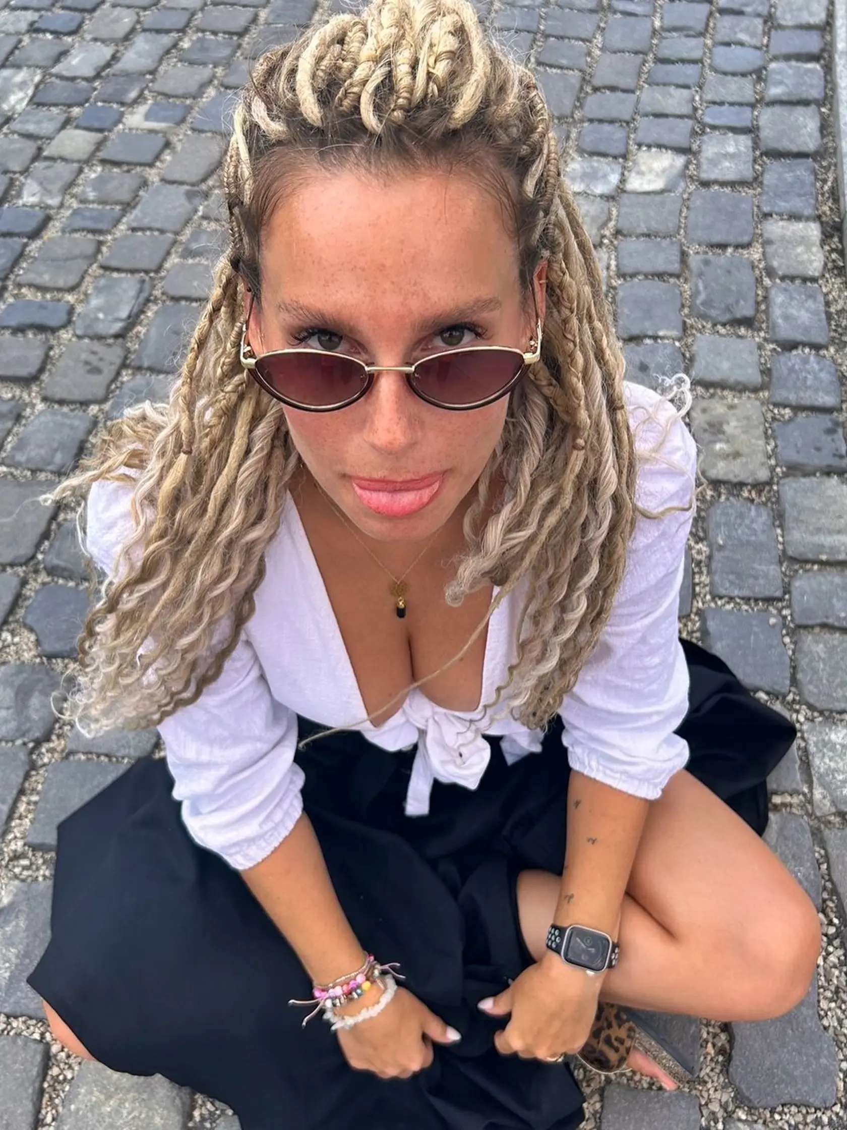 Diana s ešte dlhými vrkočmi