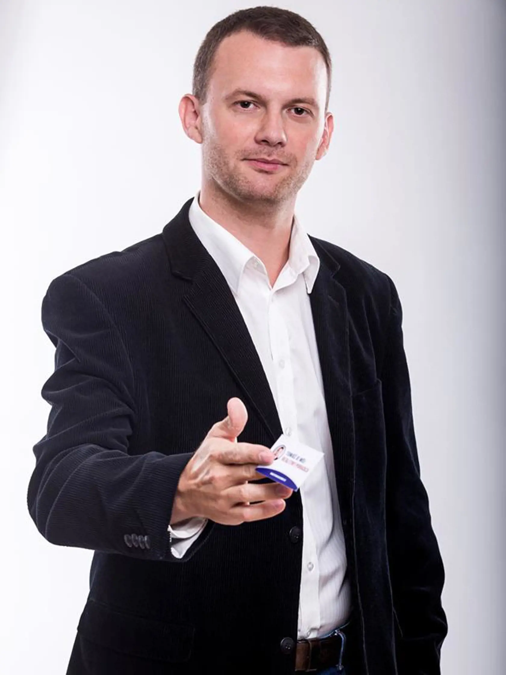 Renomovaný košický realitný maklér Tomáš Kažimír pomenoval dôvody prečo sa vily zatiaľ nepredali.