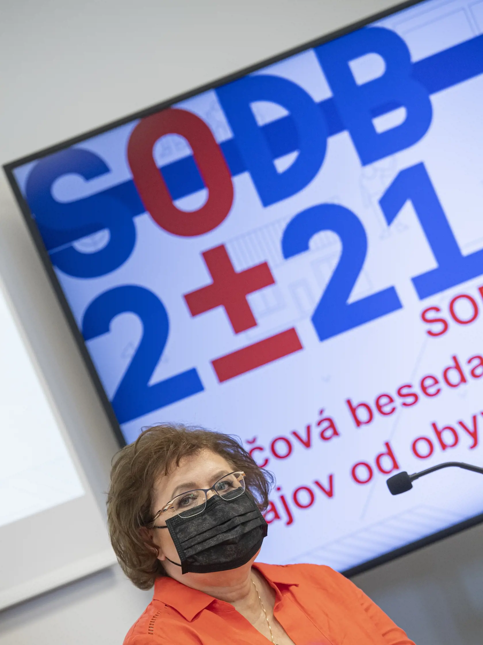 K 31. 03. 2021 sa online sčítalo 4,84 milióna obyvateľov. Dňa 13. 06. 2021 sa na Slovensku skončilo asistované sčítanie. Asistovane sa počas šiestich týždňov sčítalo 376-tisíc obyvateľov. Celkovo sa v Slovenskej republike k 13. 06. 2021 samosčítalo (online a asistovane) 5,22 milióna obyvateľov.