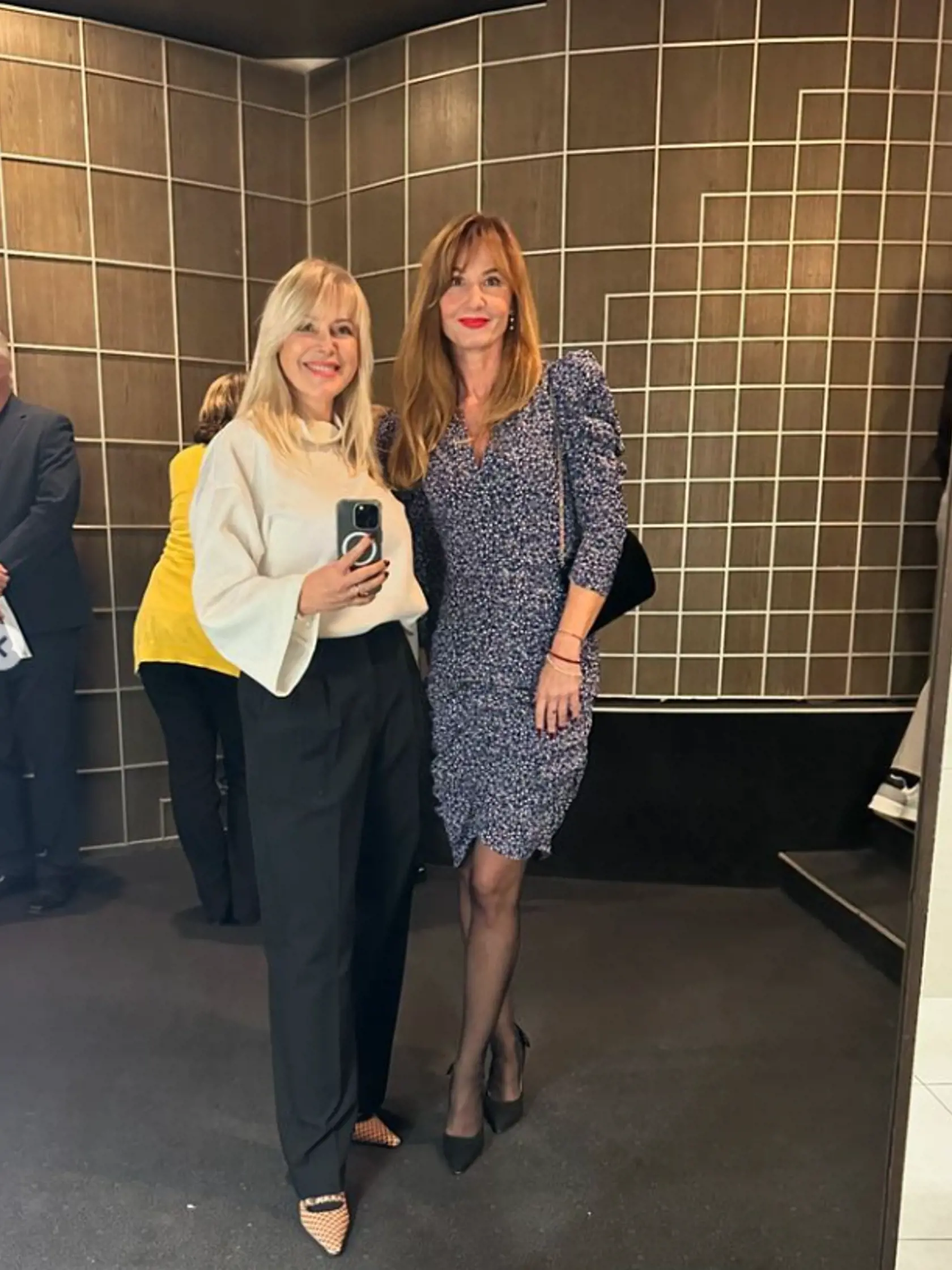 Zuzana Vačková (55) a Andrea Karnasová (50)