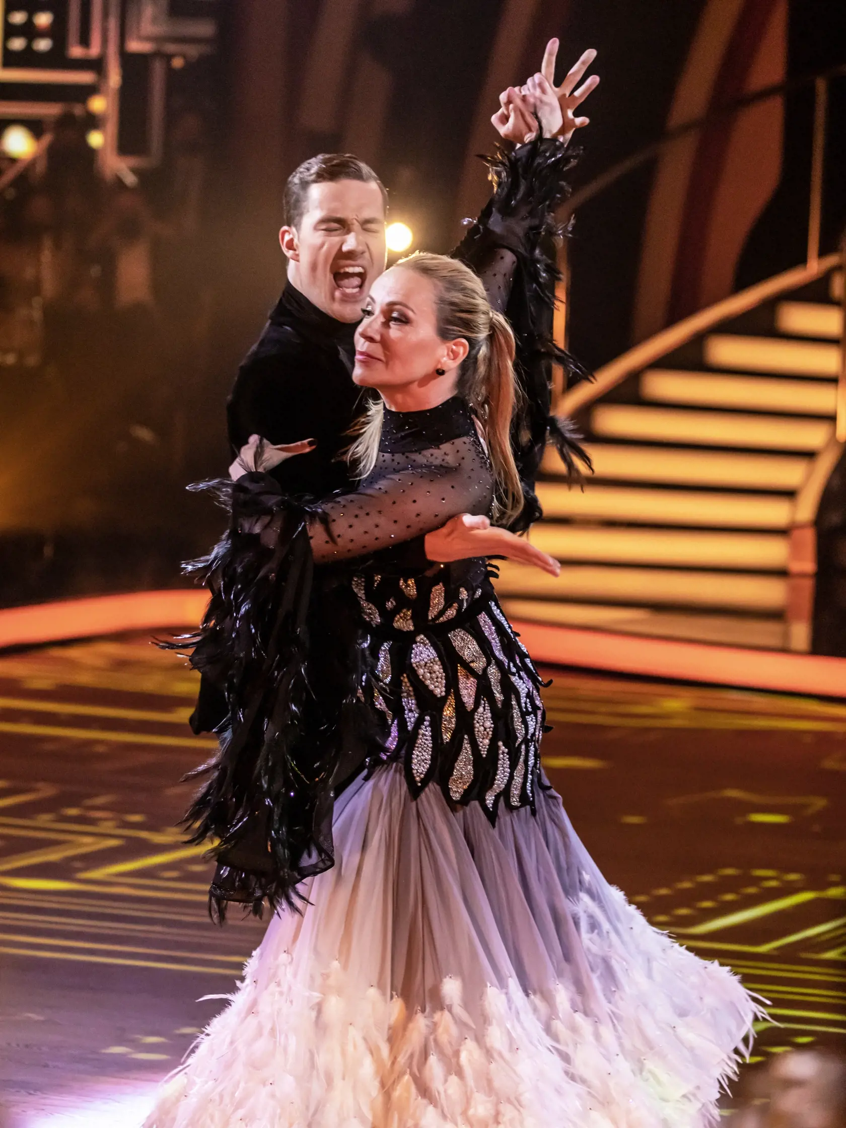 Diana Mórová a Marek Bureš počas vystúpenia prvého kola Let's Dance. Dvojica si v ten večer vytancovala druhé miesto.