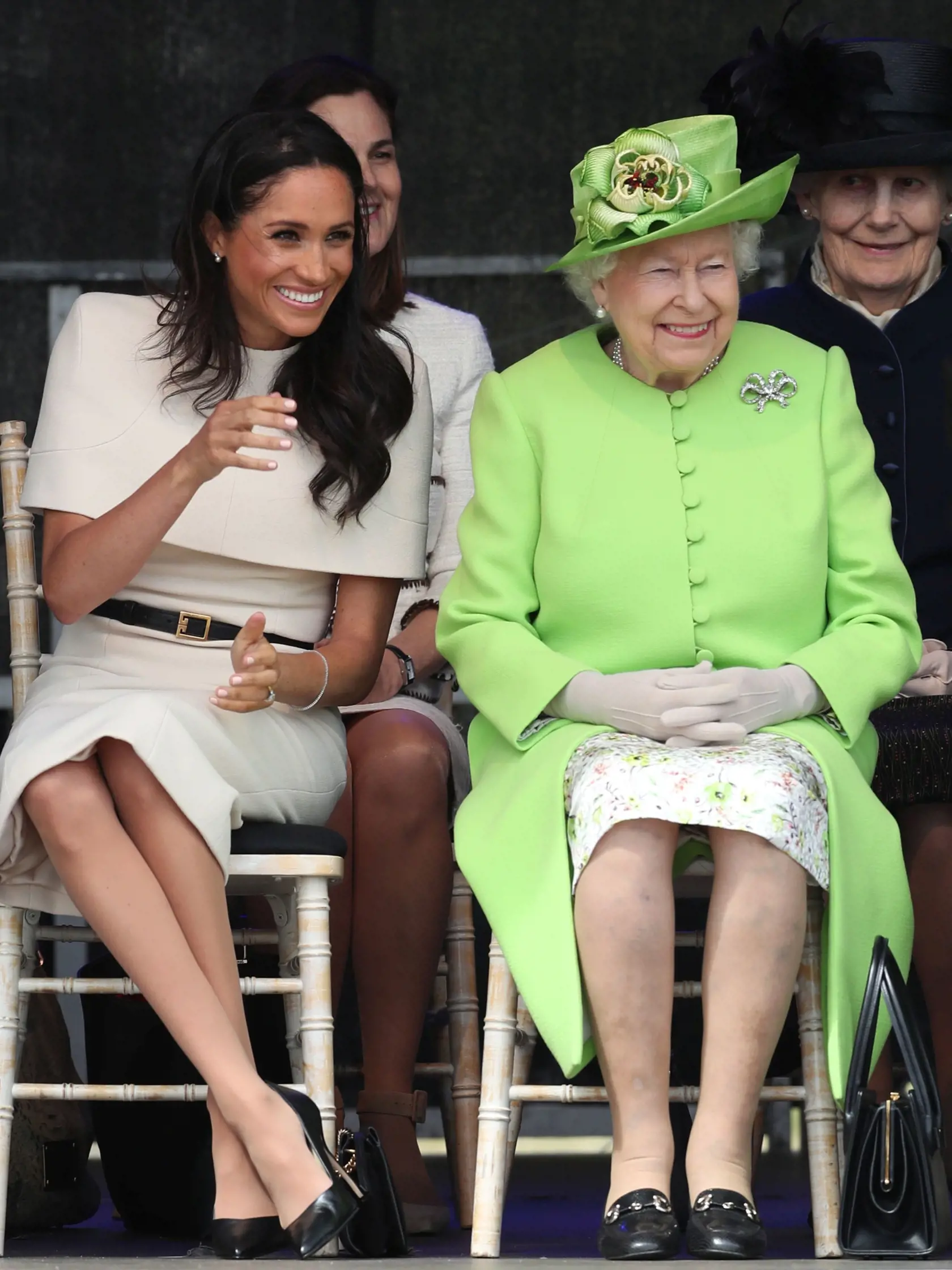 Mehgan Markle, kráľovná Alžbeta