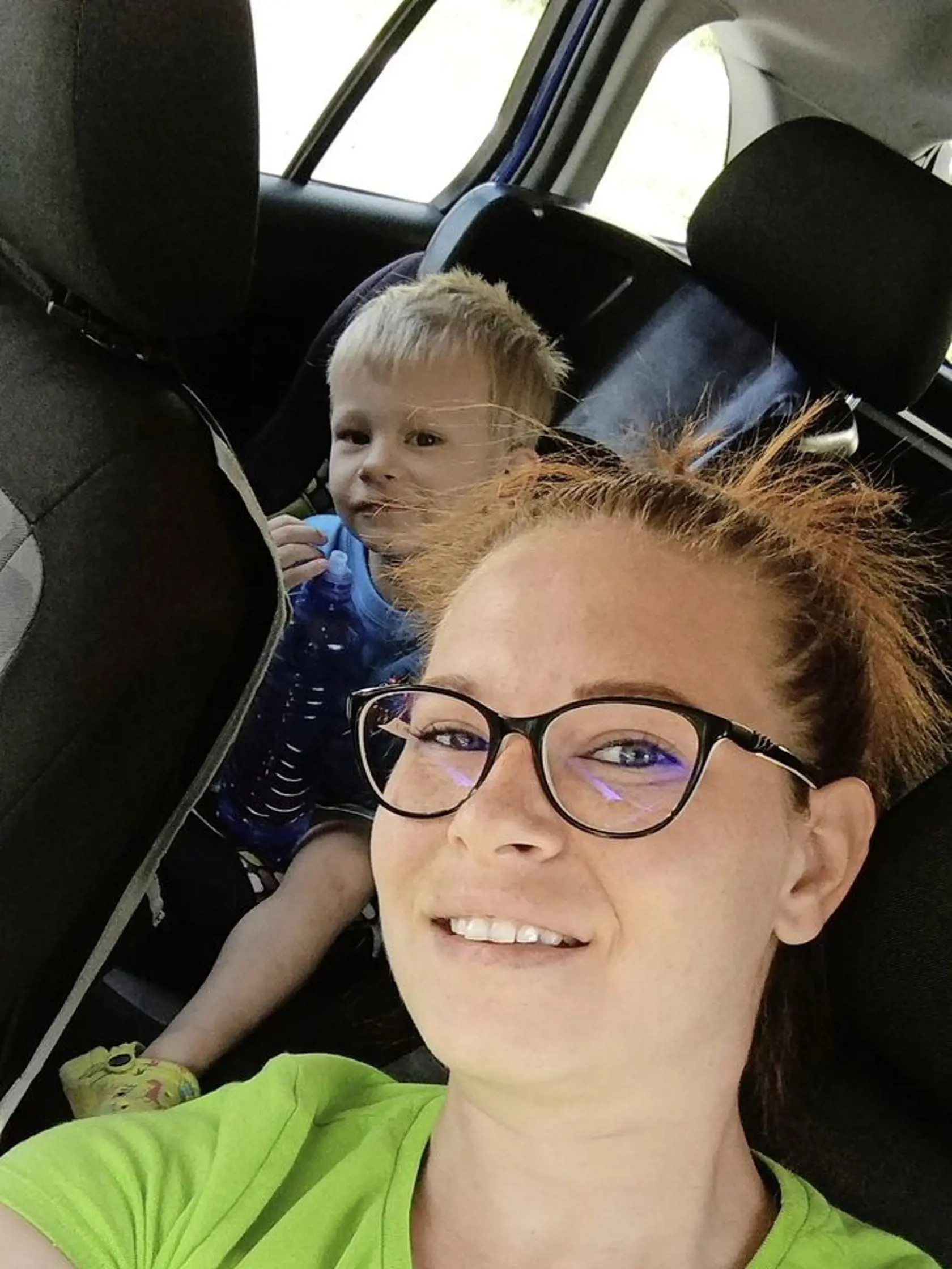 Katka Hojstričová (29) z Košíc. Mala som komplexy z toho, že mám svetlú pokožku, ale rokmi som sa s tým naučila žiť.