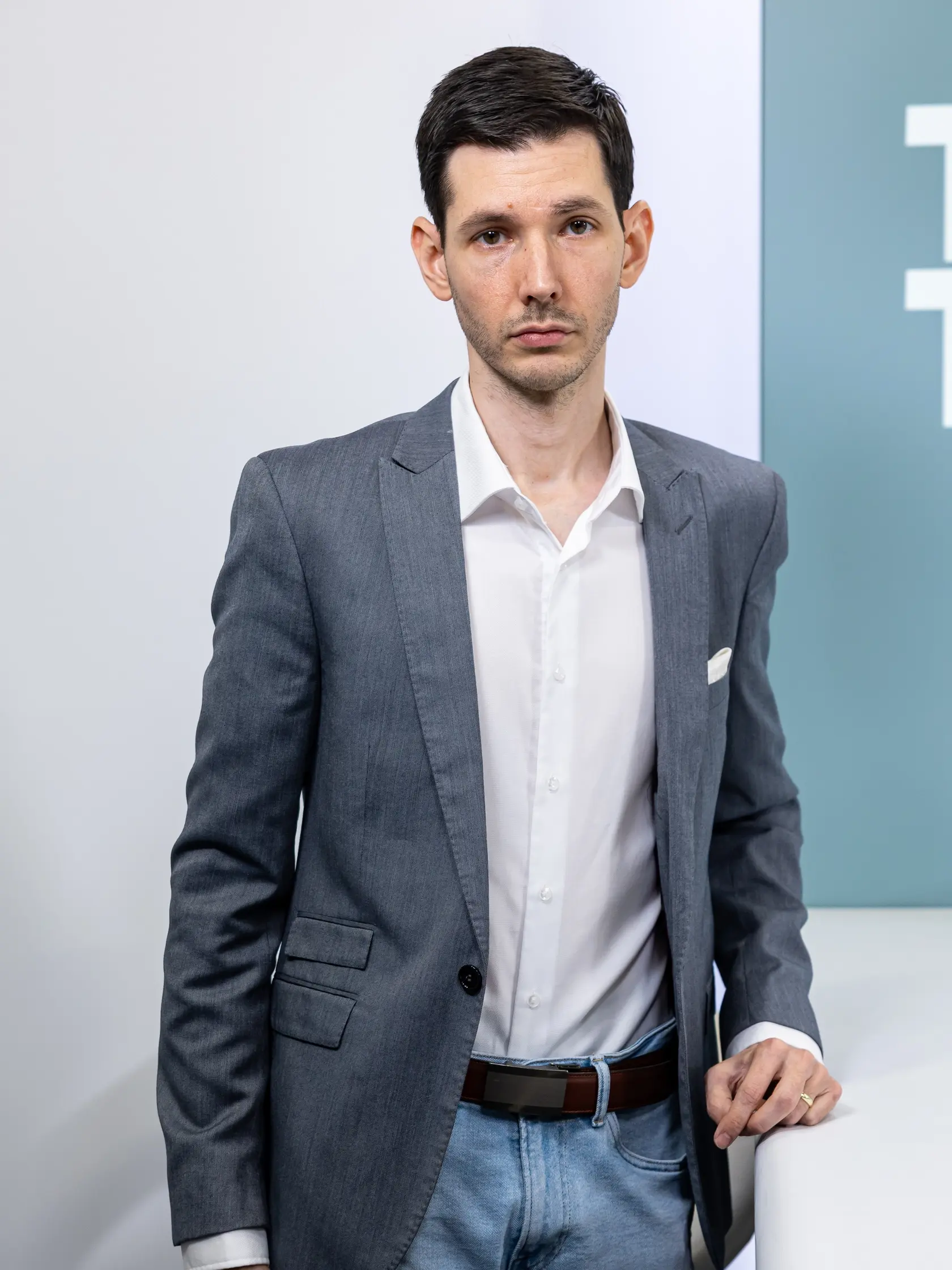 Podľa Artura Bekmatova sa v poslednom období objavilo viacero prípadov, keď zamestnávatelia nezákonne prepustili odborových funkcionárov alebo na nich vyvíjali nátlak s cieľom odstrániť ich z pracoviska.