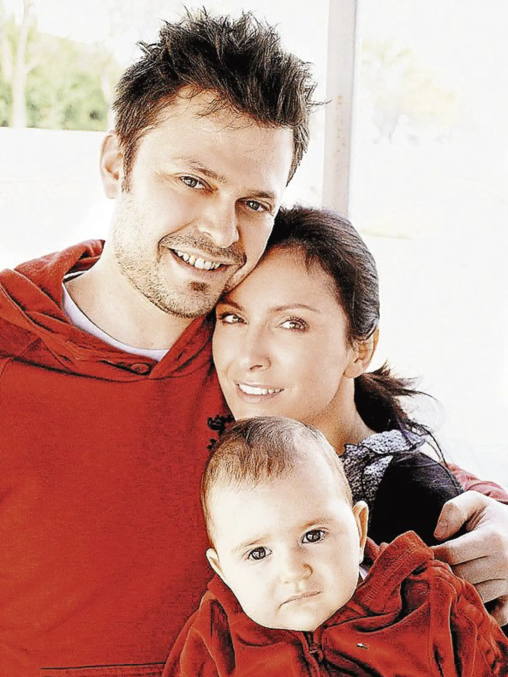 Mičkovicová s partnerom Alexandrom Bártom a ich spoločnou dcérkou Ester.
