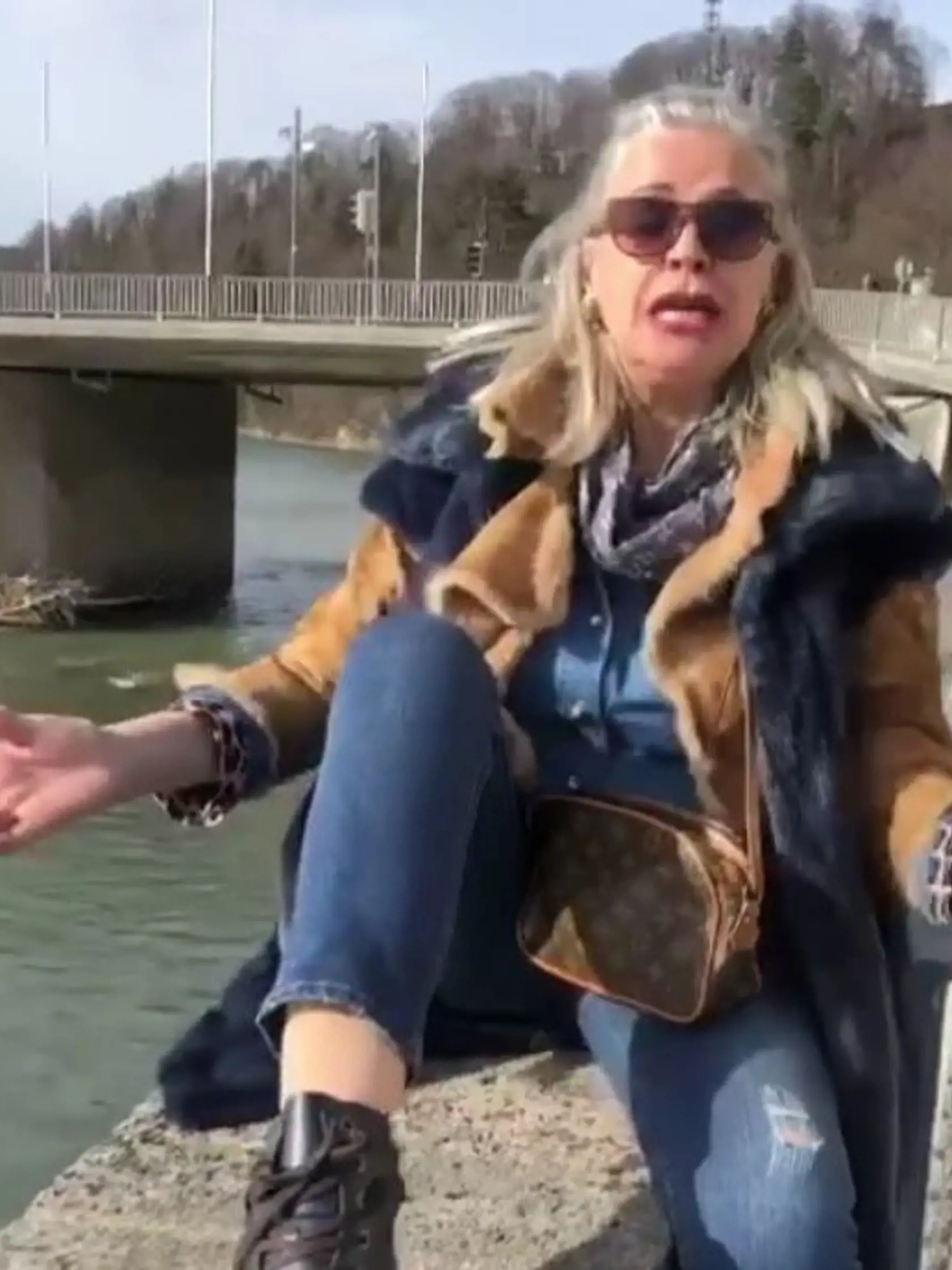 Eva Máziková si dopriala prechádzku na čerstvom vzduchu. Čo poviete na jej outfit?