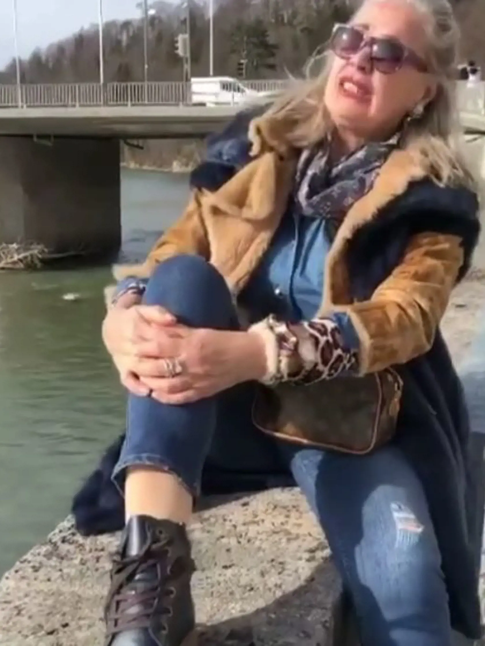Eva Máziková si dopriala prechádzku na čerstvom vzduchu. Čo poviete na jej outfit?
