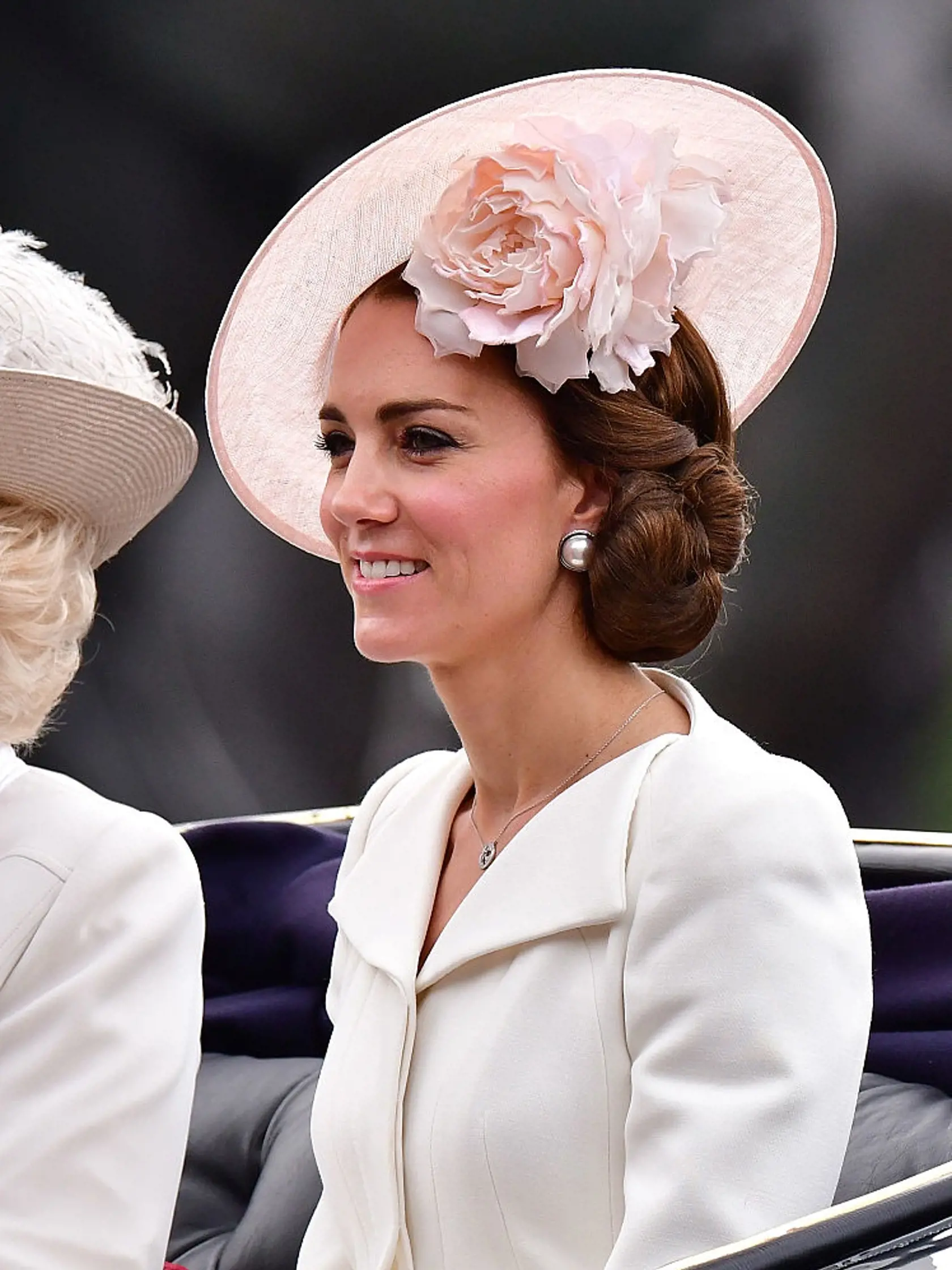 Rovnaké šaty si obliekla aj na Trooping The Colour v roku 2016.