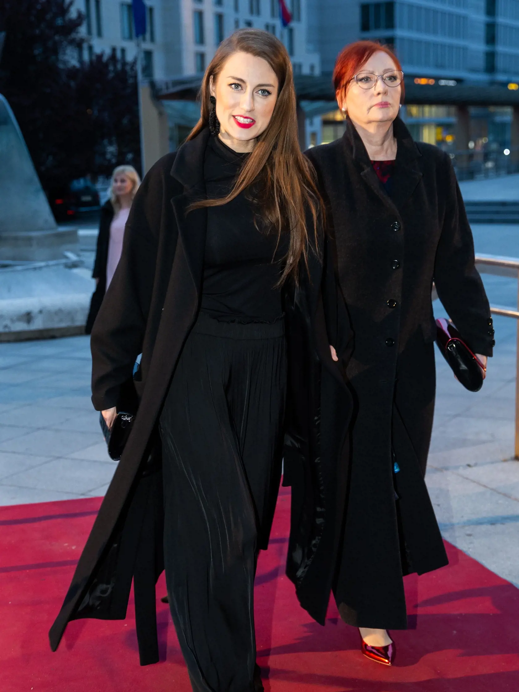 Príchod hostí na galavečer OTO 2019 v Bratislave. Na snímke Natália Germáni.