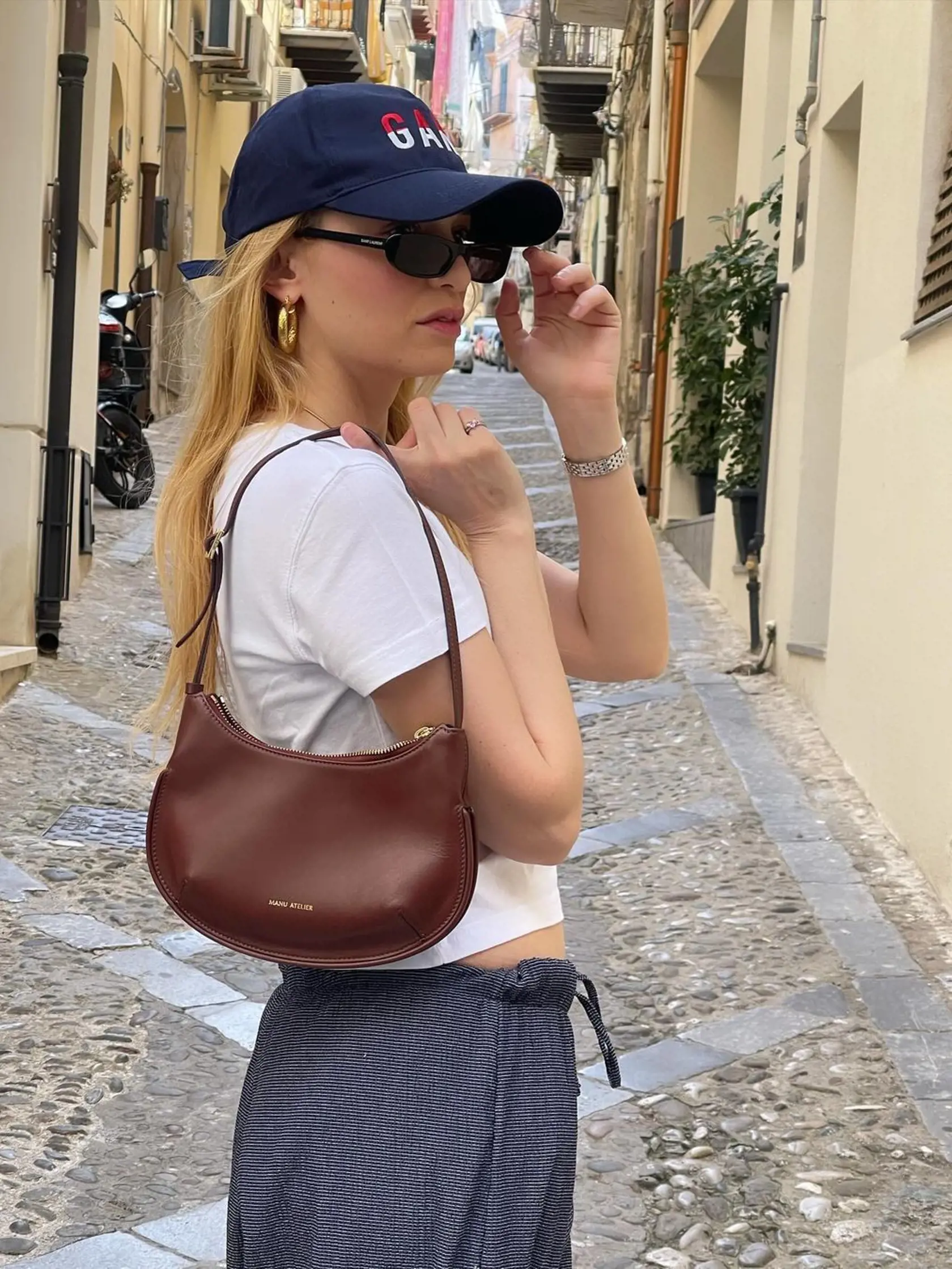 Nilperi alias Seyma v seriáli Keď kvitne láska je blondínka... Čo jej pristane viac?