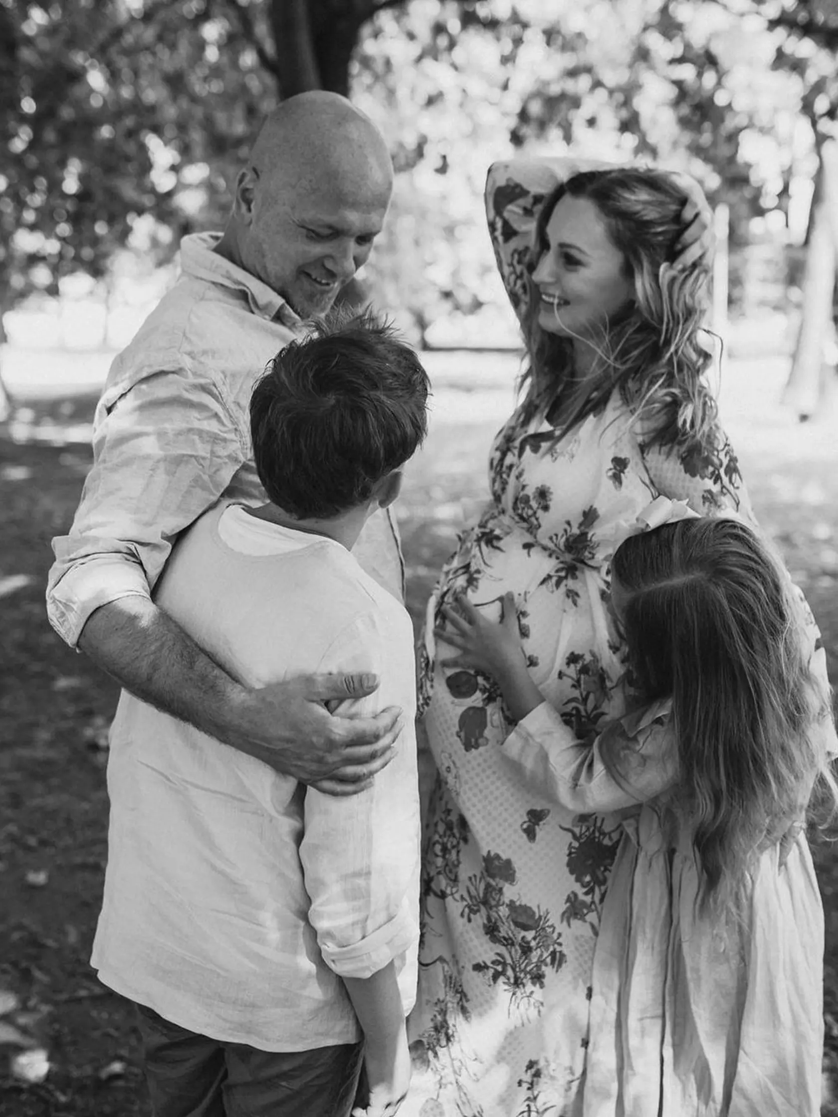 Mária Čírová s manželom Mariánom Kachútom, synom Hugom, dcérou Zoe a s najmladším synčekom Rubenom pod srdcom.