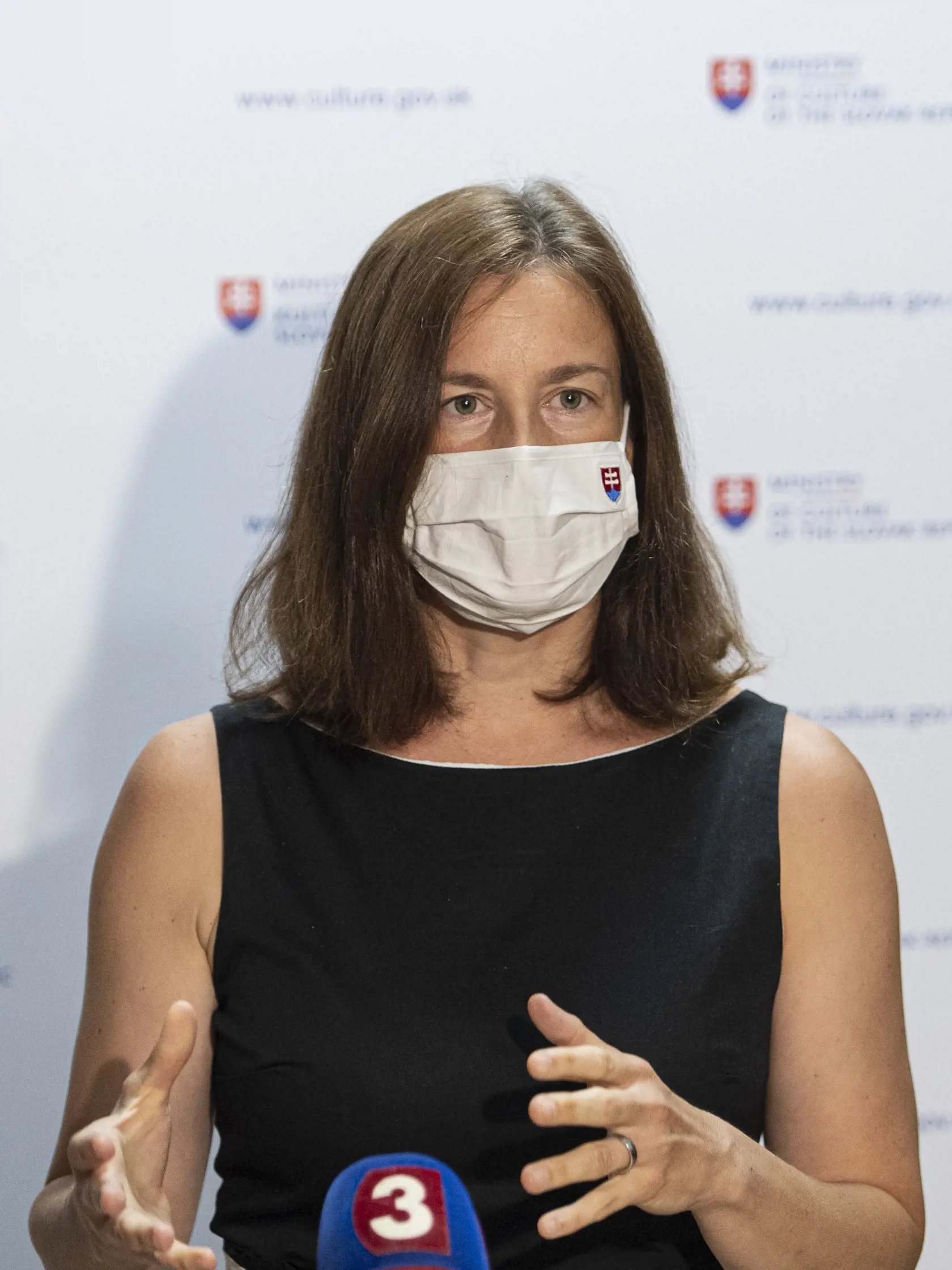 Na snímke ministerka kultúry SR Natália Milanová počas tlačovej konferencie na tému Mimoriadna pomoc nezávislej kultúre. Bratislava, 15. augusta 2020 FOTO TASR - Michal Svítok