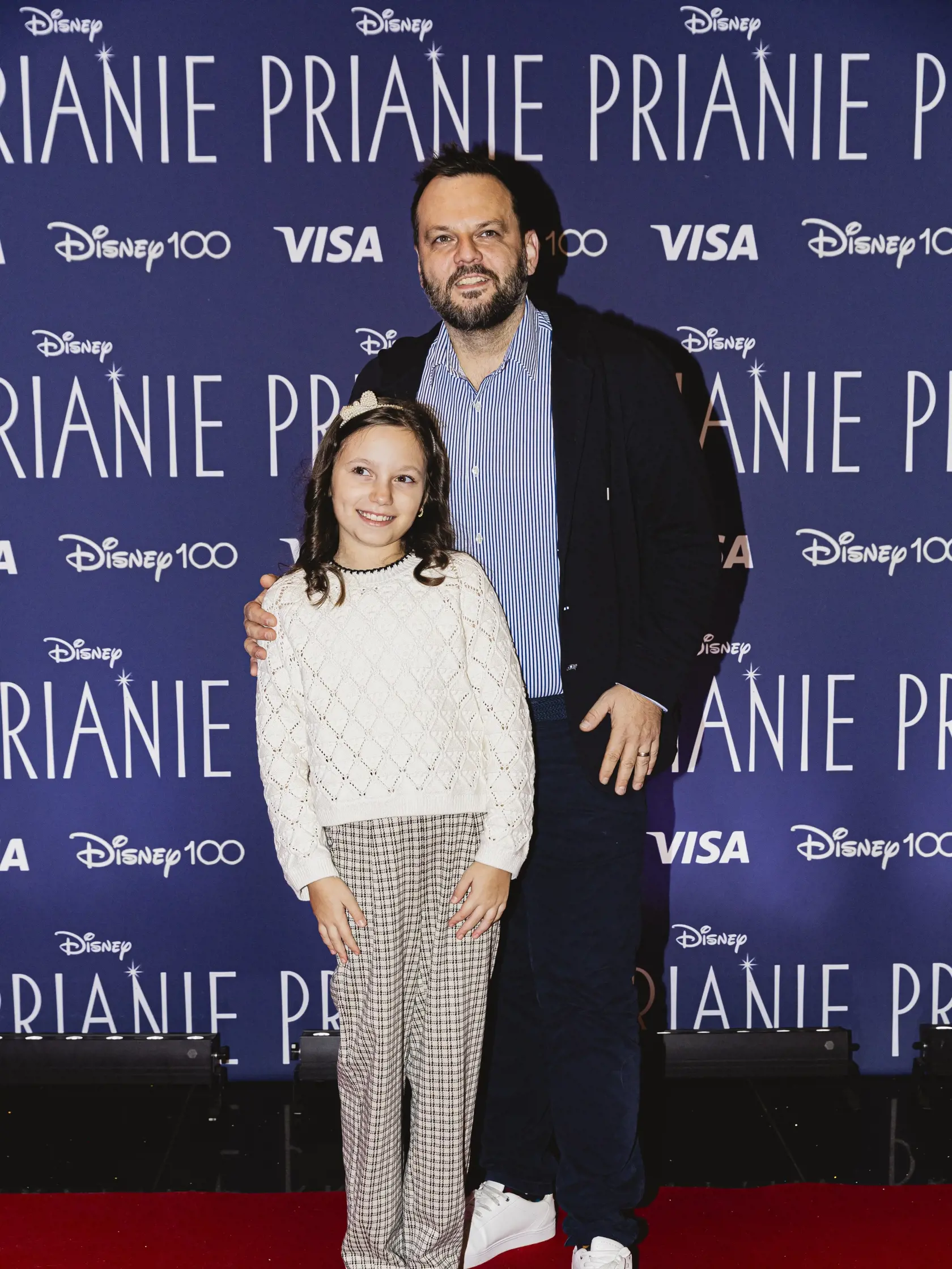 Na snímke Milan Zimnýkoval s dcérou Alexandrou počas priemiéry animovanej rozprávky od štúdia DISNEY- PRIANIE v bratislavskom nákupnom centre Aupark.