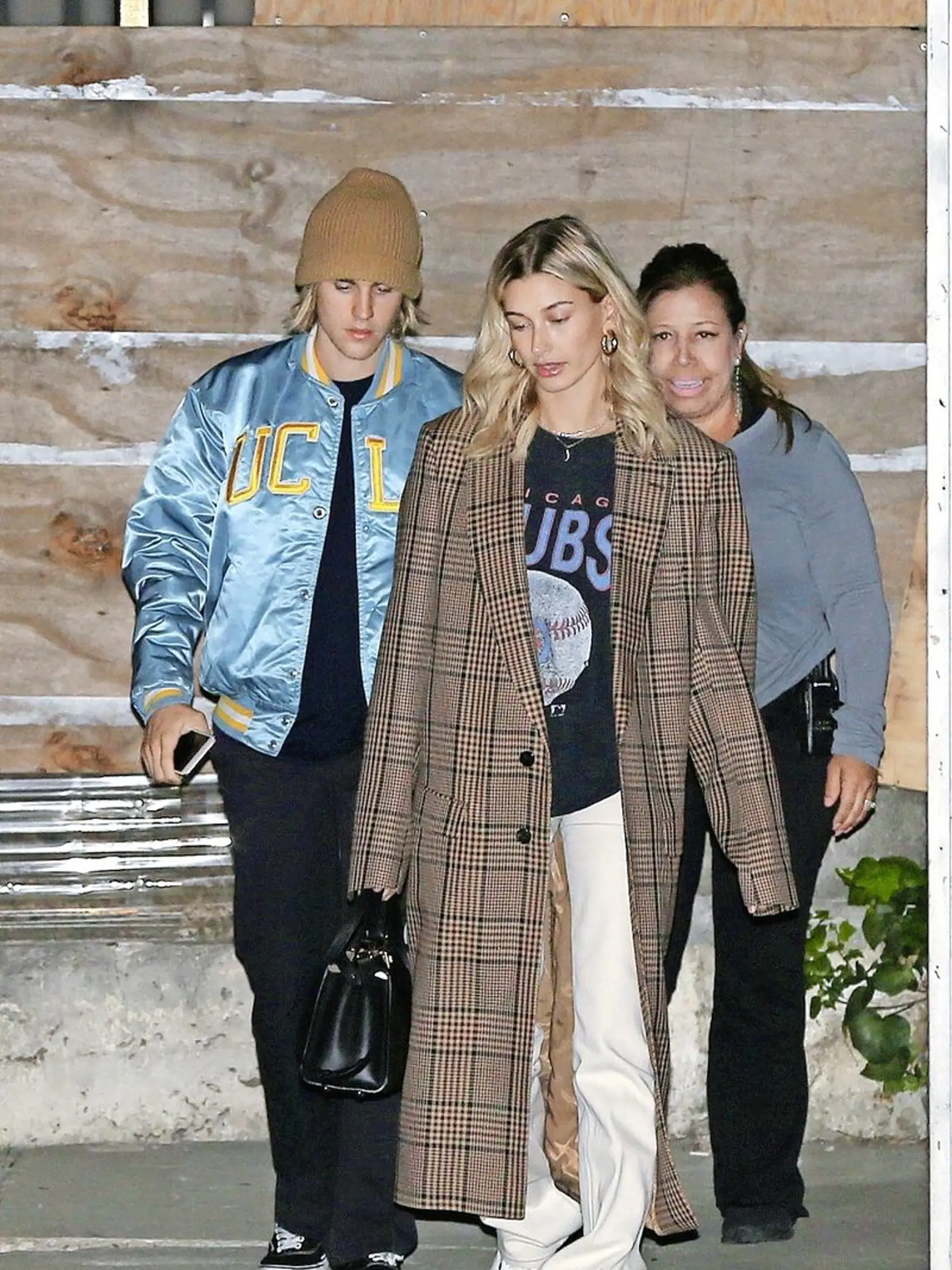 Justin Bieber (24) a jeho manželka, modelka Hailey Baldwin (21) navštevujú kostol. 
