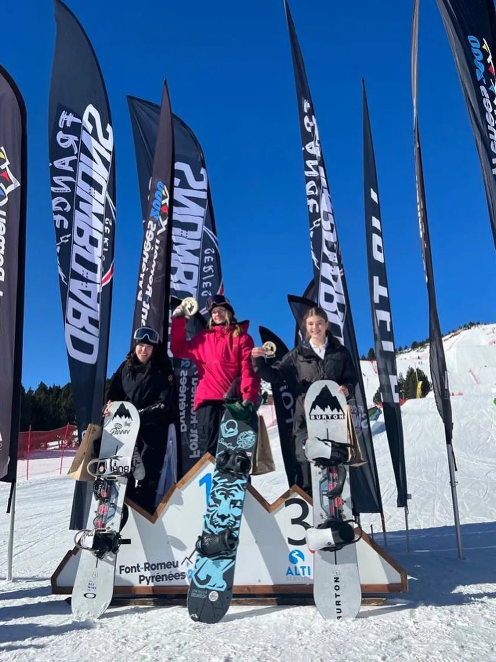 Vanessa Volopichová štartovala medzi dospelými a obsadila dve 3. miesta na Európskom pohári, bronz má za disciplíny Slopestyle aj Big Air.