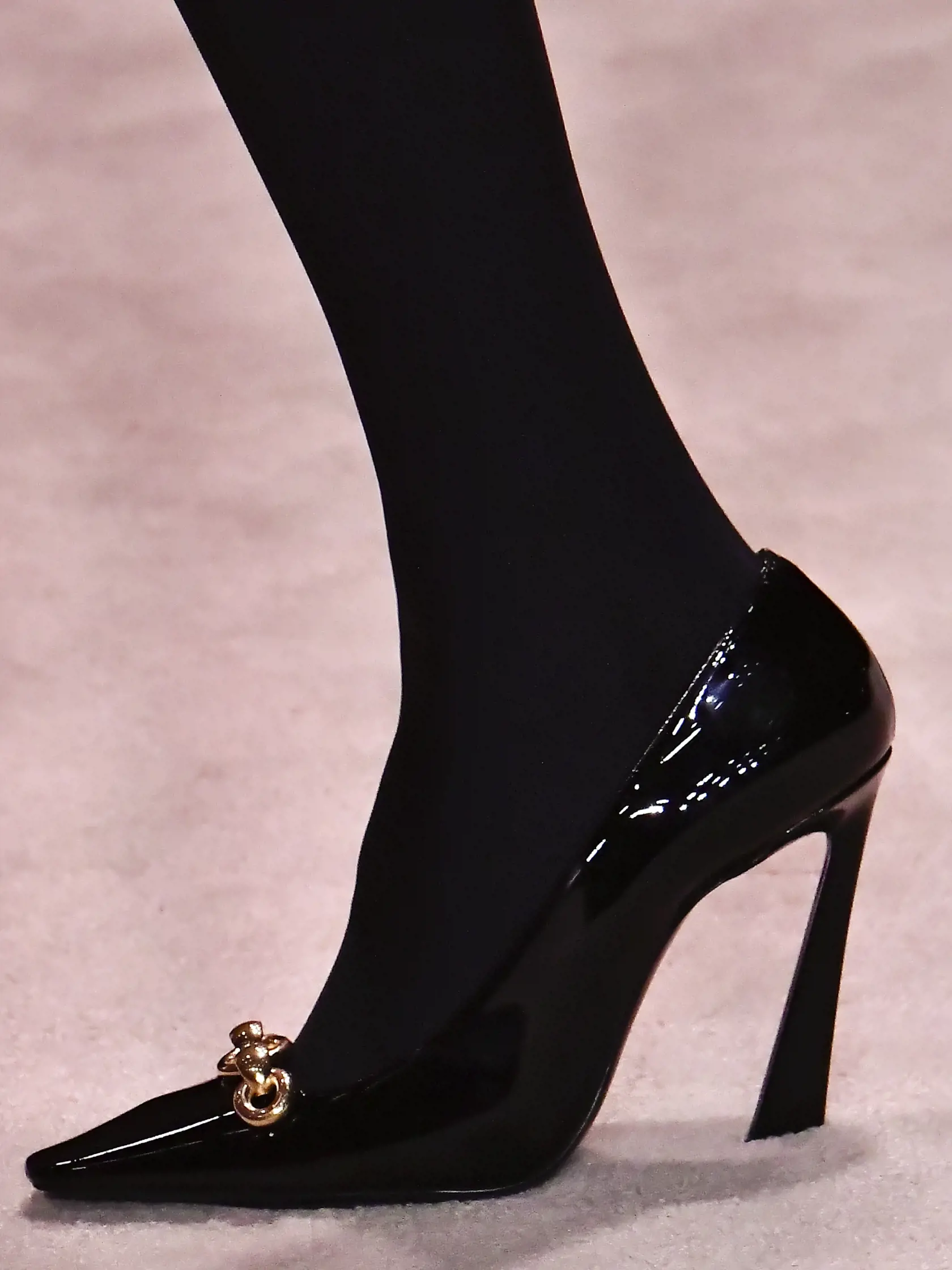Saint Laurent kolekcia jeseň/zima 2022.