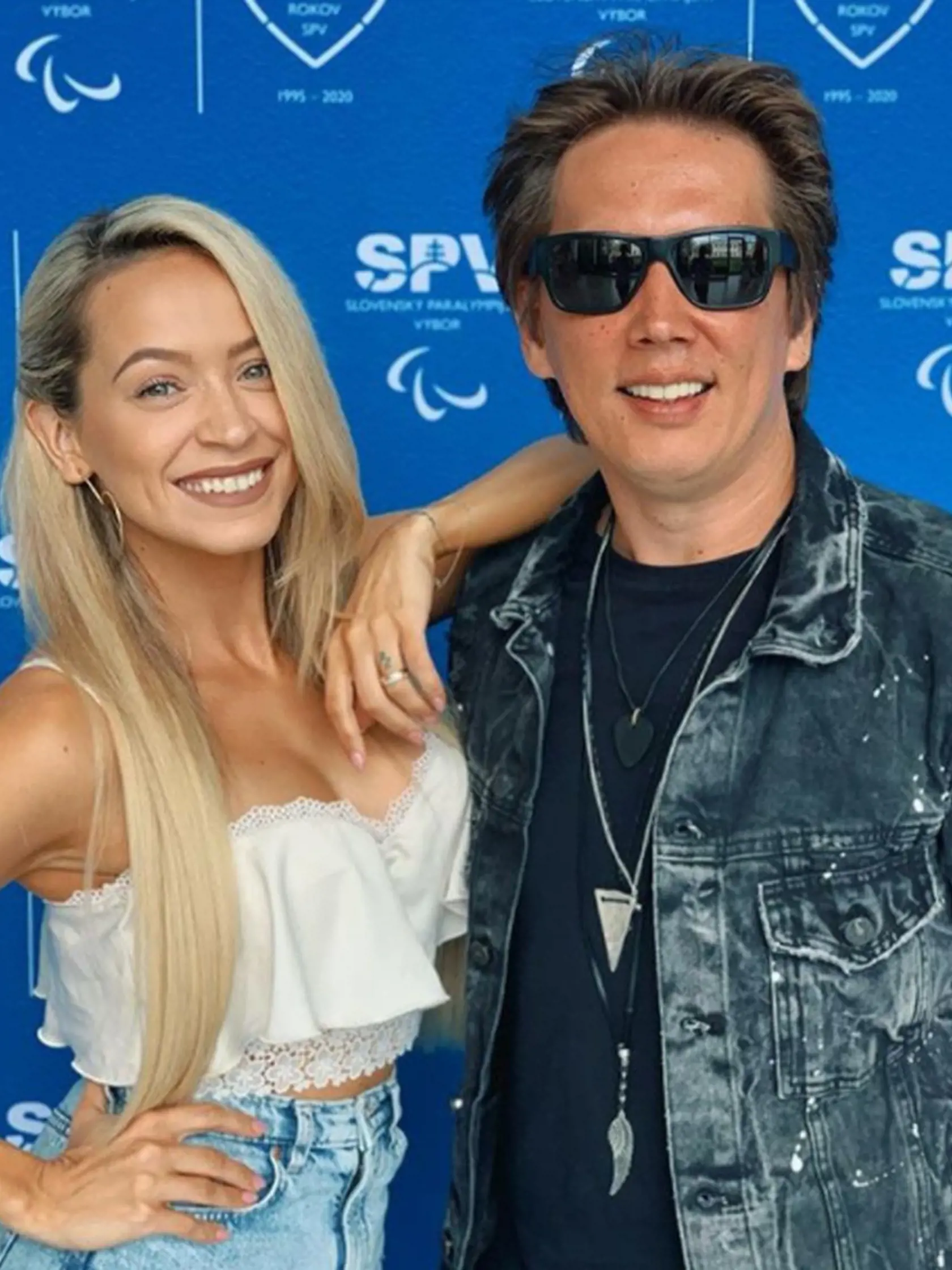 Dominika  Mirgová a Peter Cmorík takto vyzerajú dnes.