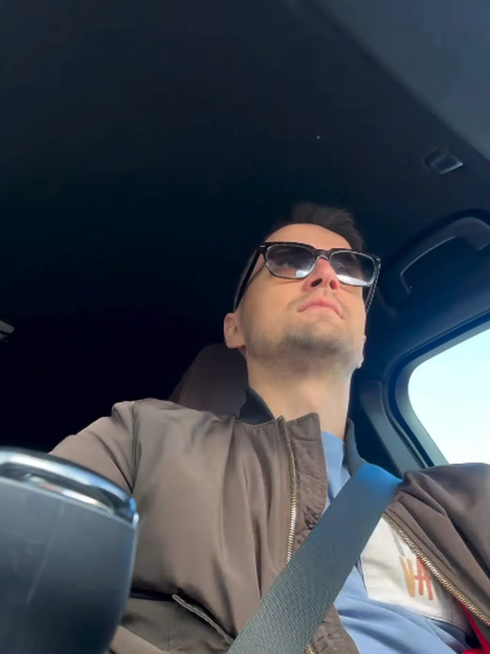 Viktor Vincze zverejnil video z piatkového rána. Syn Max mu položil otázku, ktorá zaujíma celé Slovensko.