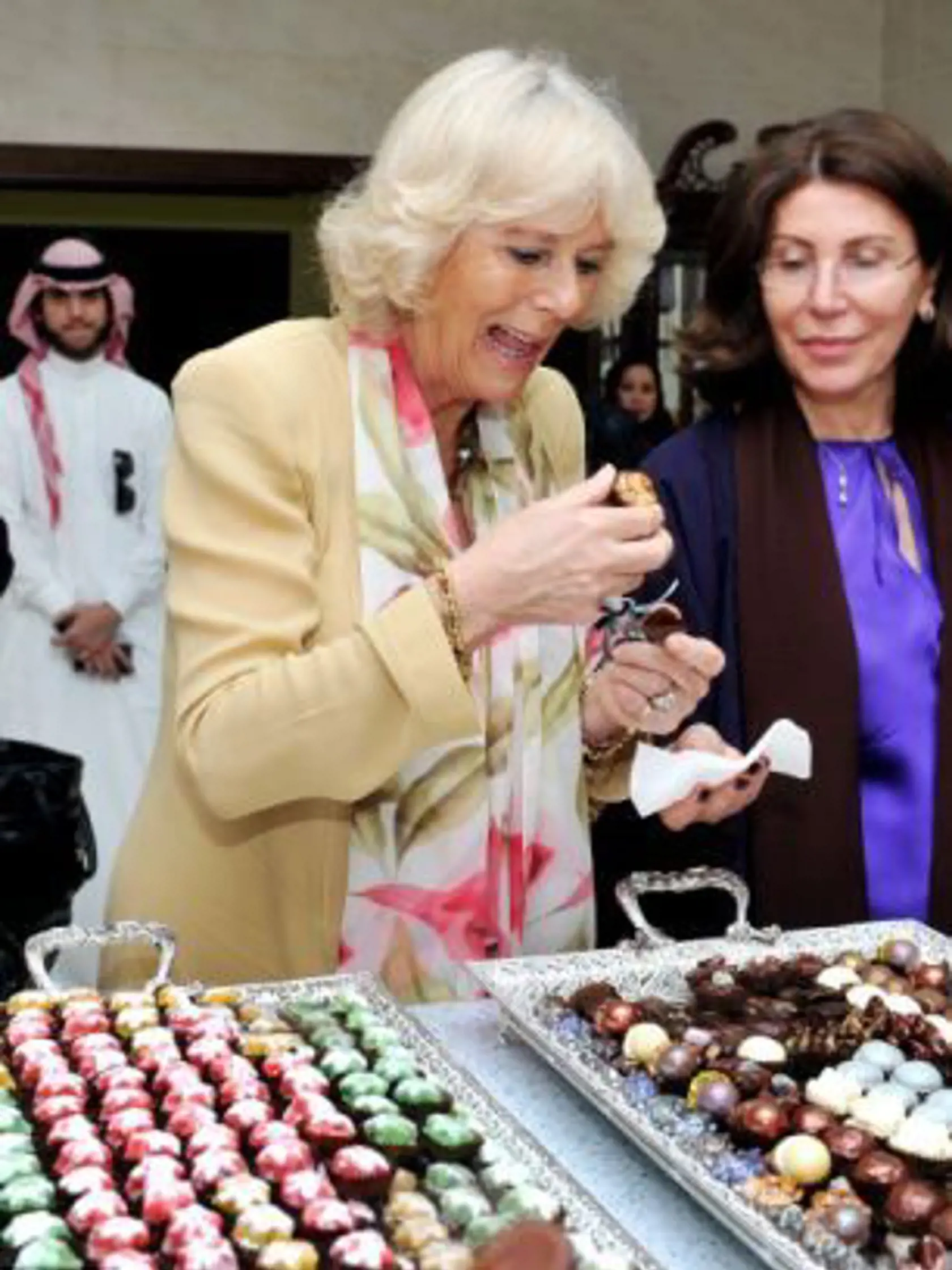 Camilla a sladká ochutnávka v Saudskej Arábii.