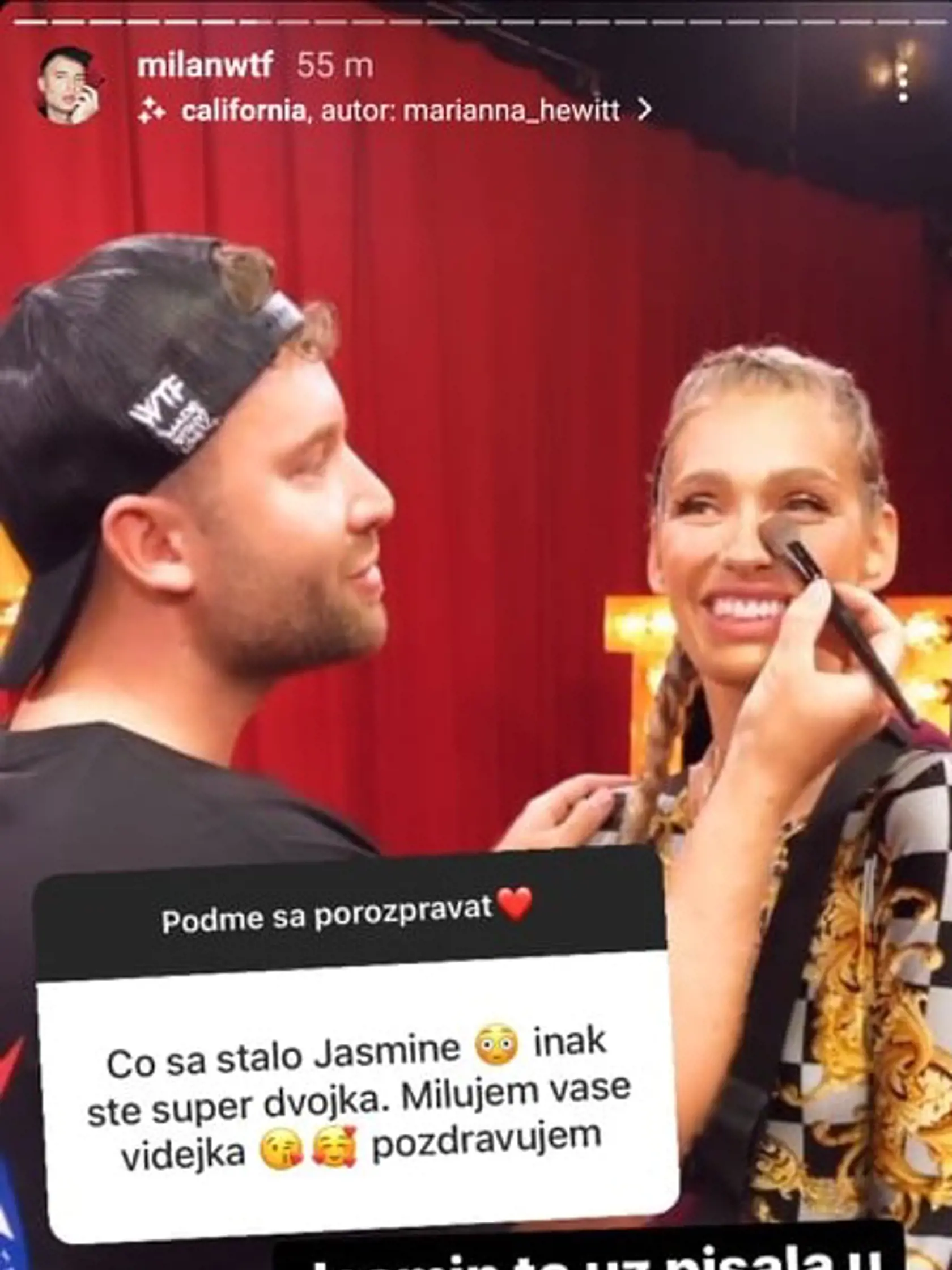 Milan prezradil, že Jasmina si pomliaždila ruku pri páde počas obliekania nohavíc.