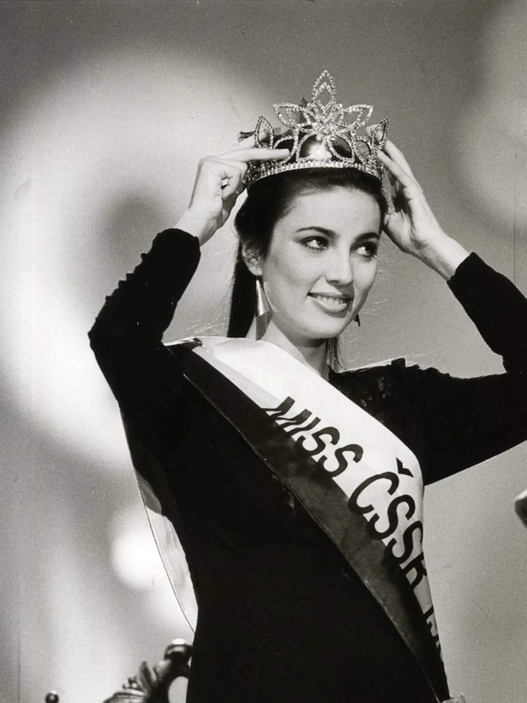 1989: Keď Ivana Christová získala titul prvej miss ČSSR bola očarujúca.
