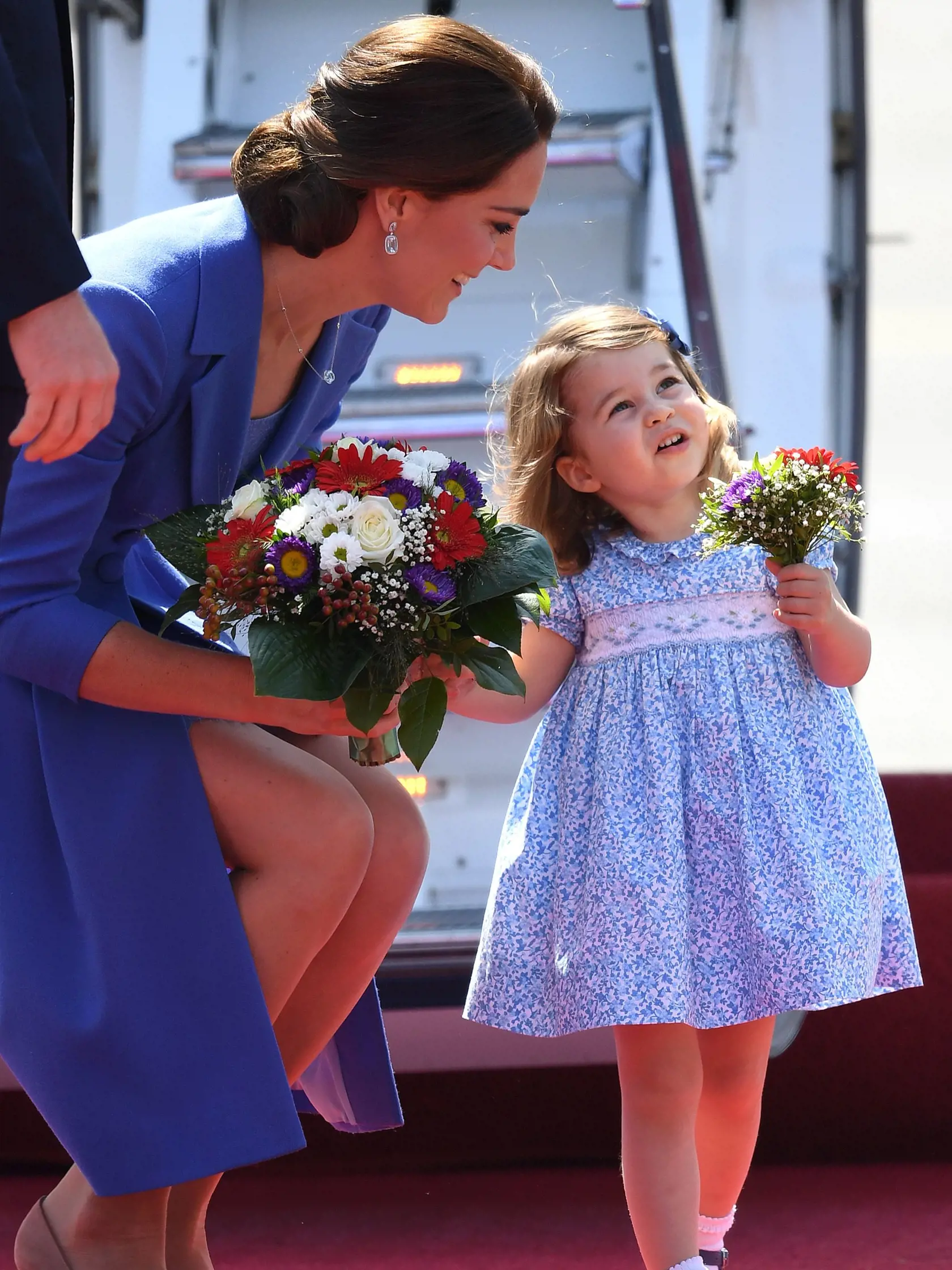 Charlotte rada napodobňuje mamu Kate. 