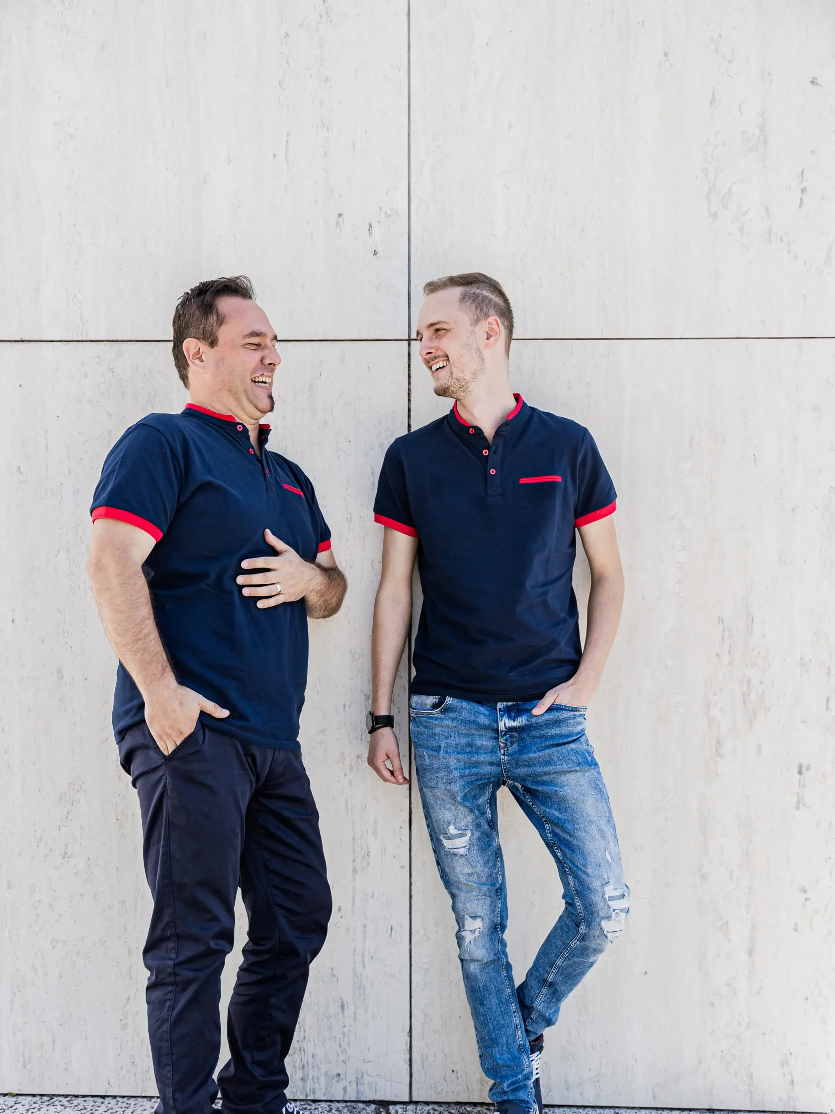 Na snímke tenor Martin Vetrák a barytón Peter Ševčík zo zoskúpenia LA GIOIA.