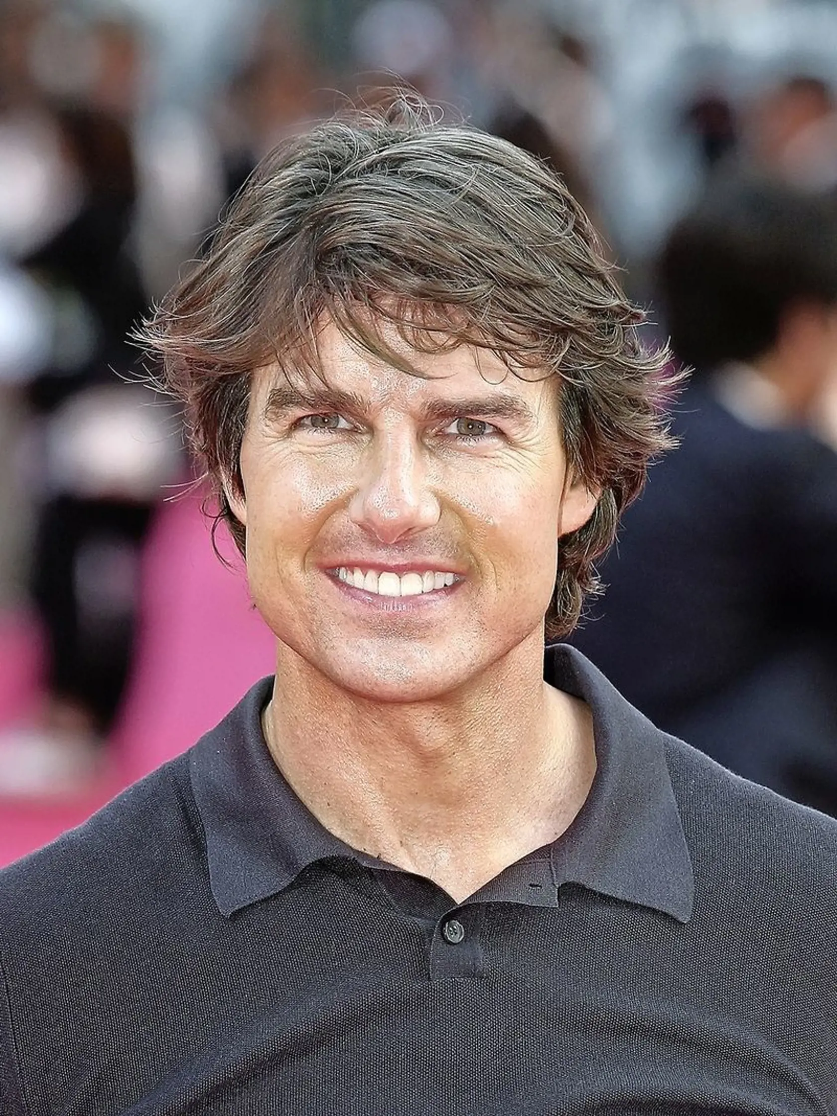 Tom Cruise (53)