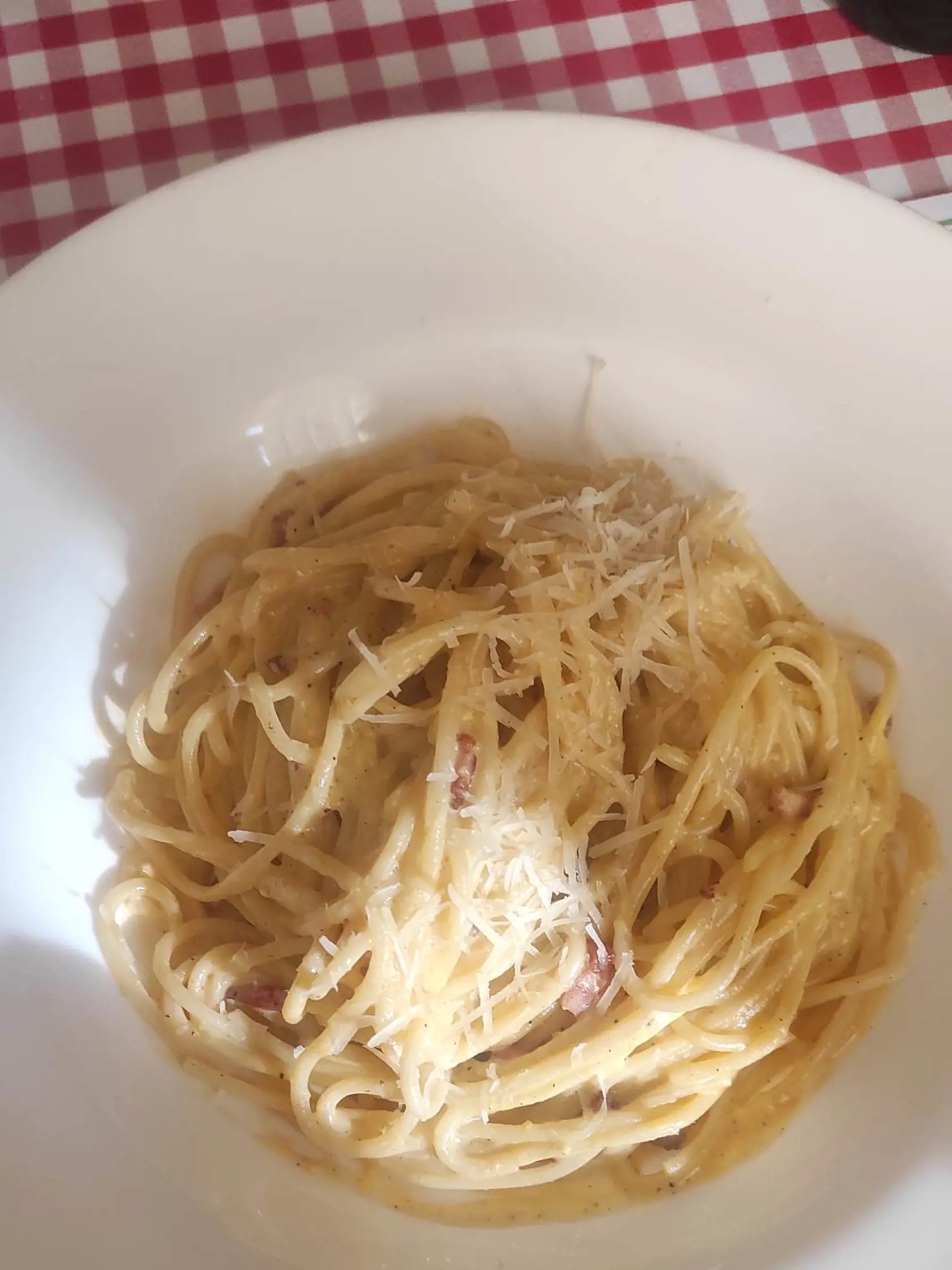 V Carbonarach sme cítili výraznú chuť vajíčka (cena 6,8€).