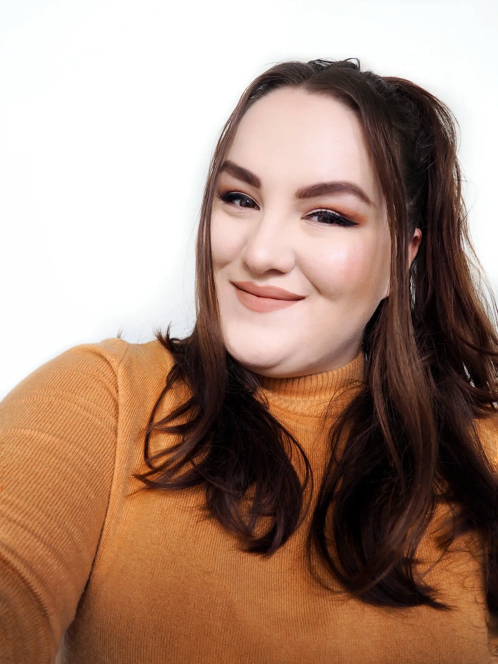 Plus size blogerka Dagmar Rejdíková sa za svoju postavu nehanbí
