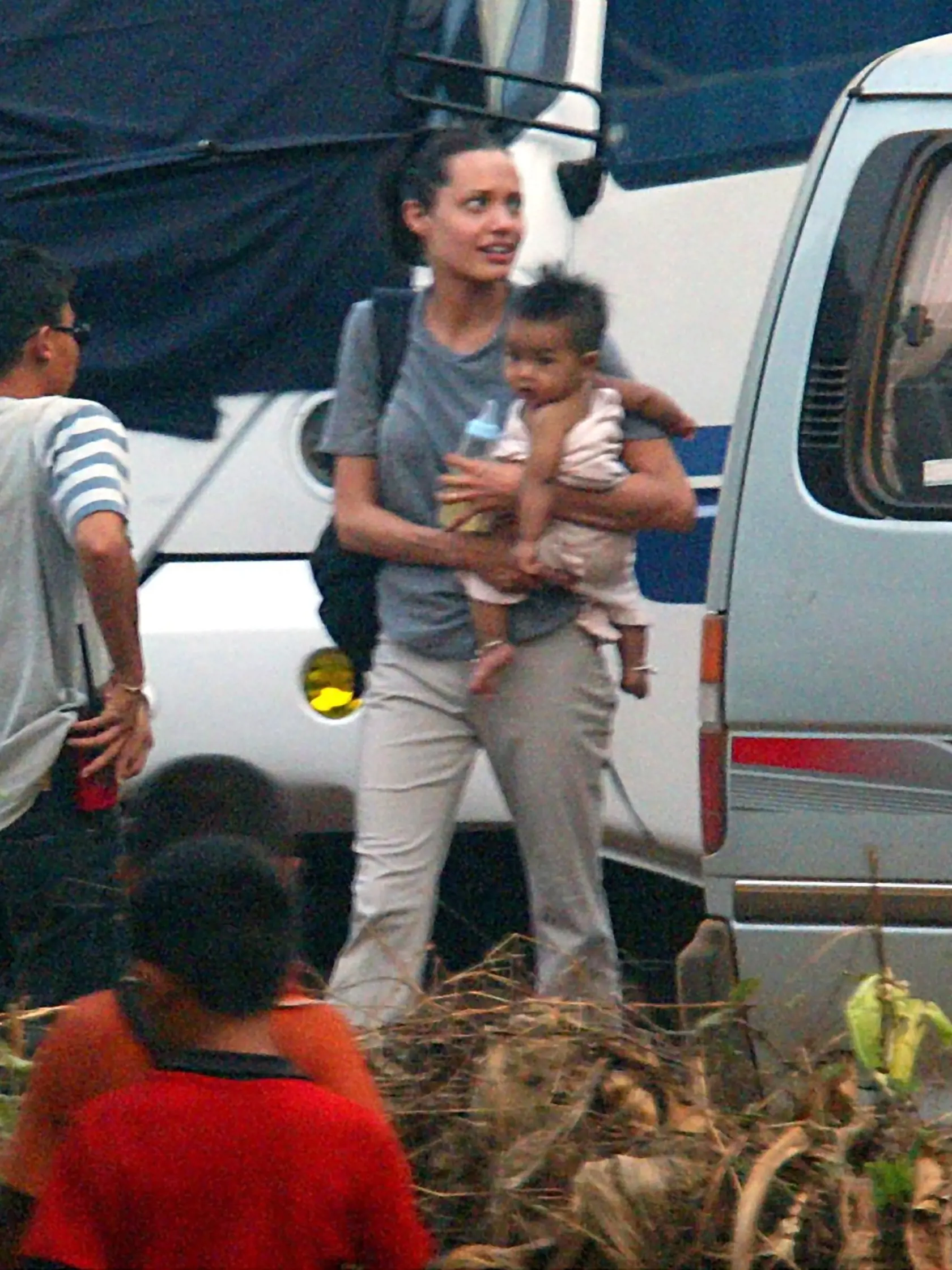 Angelina a Maddox v roku 2002.