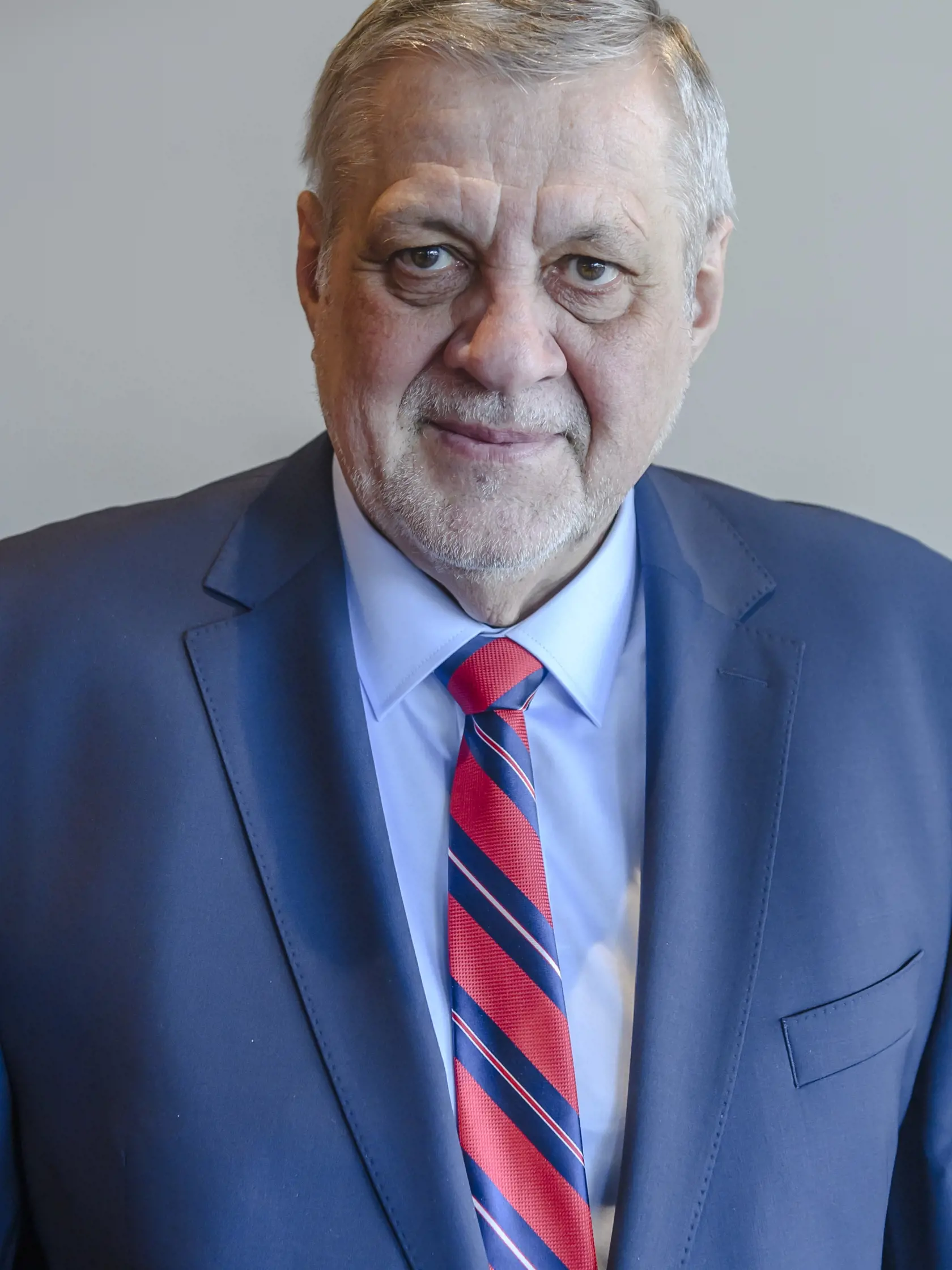 Ján Kubiš je známy diplomat.
