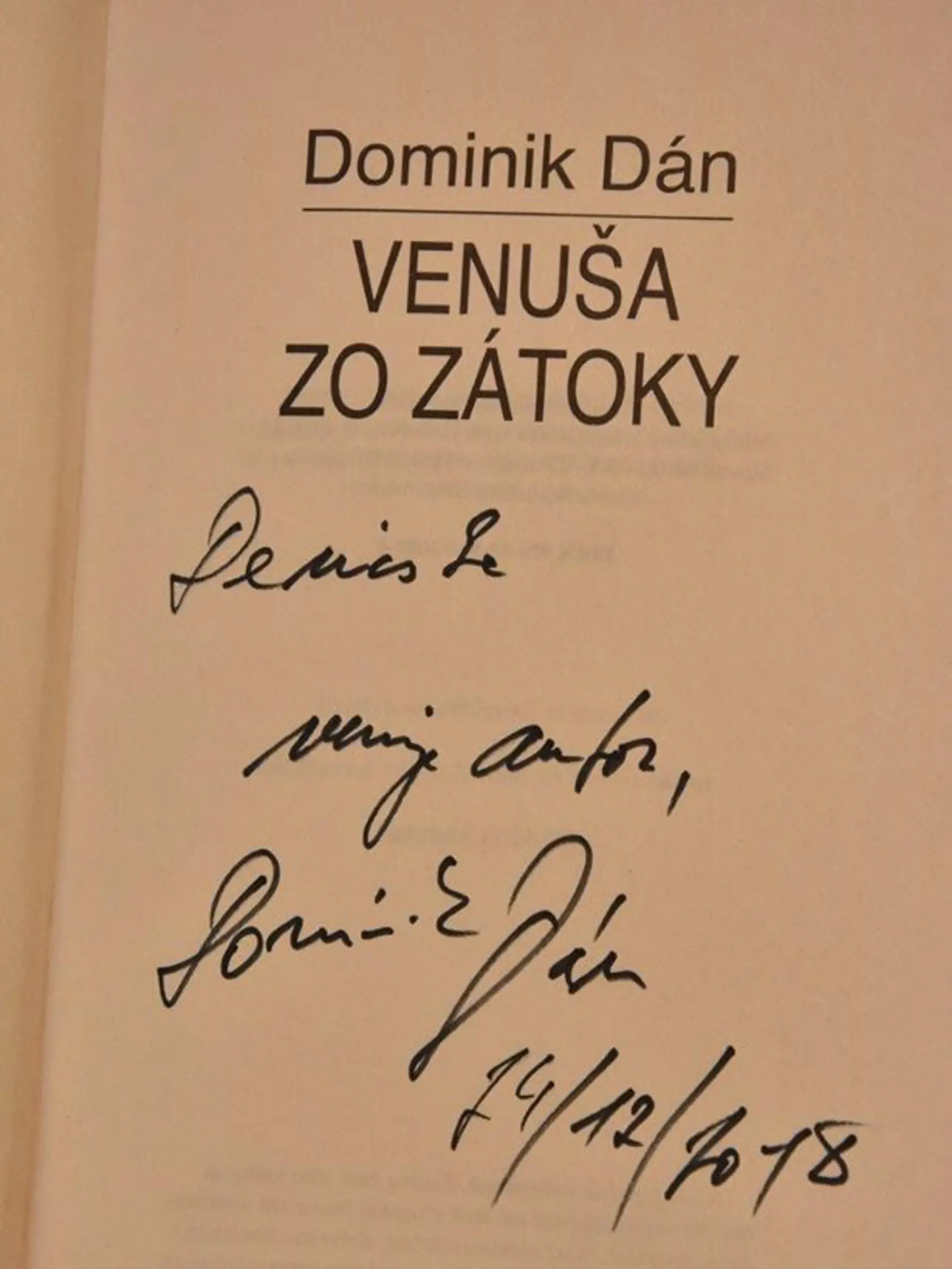Ministerka Saková dostala predčasný vianočný darček.
