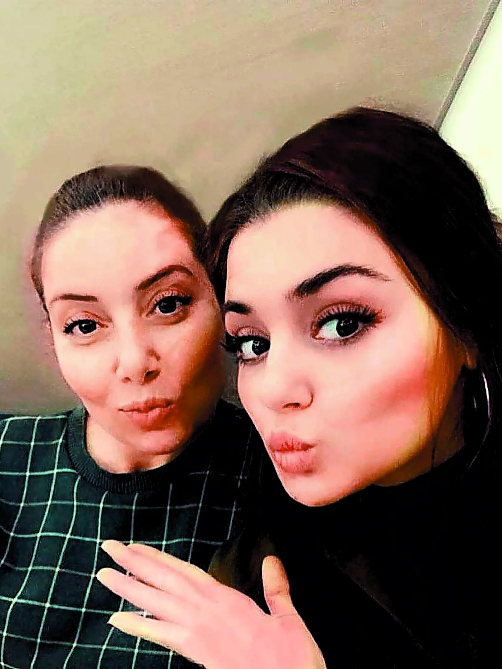 Hande s milovanou mamou.