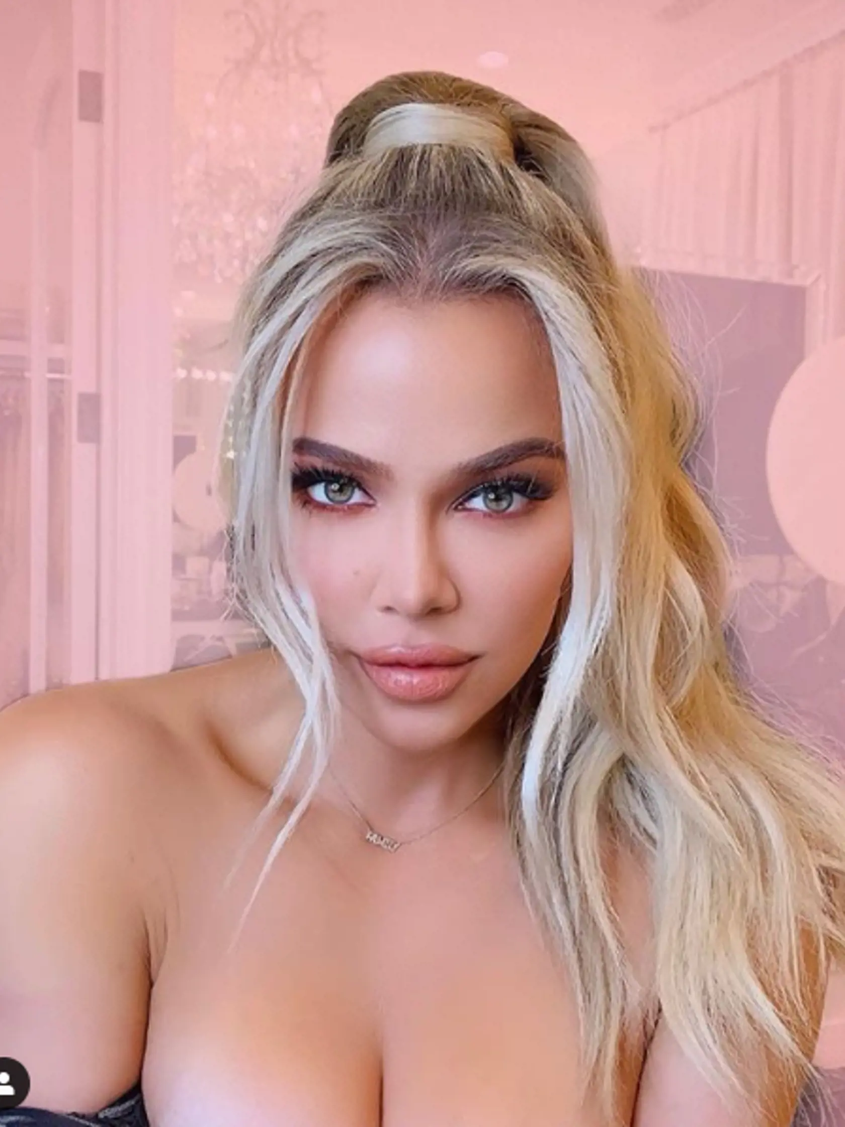 Khloé Kardashian sa na seba dnes už vôbec nepodobá.