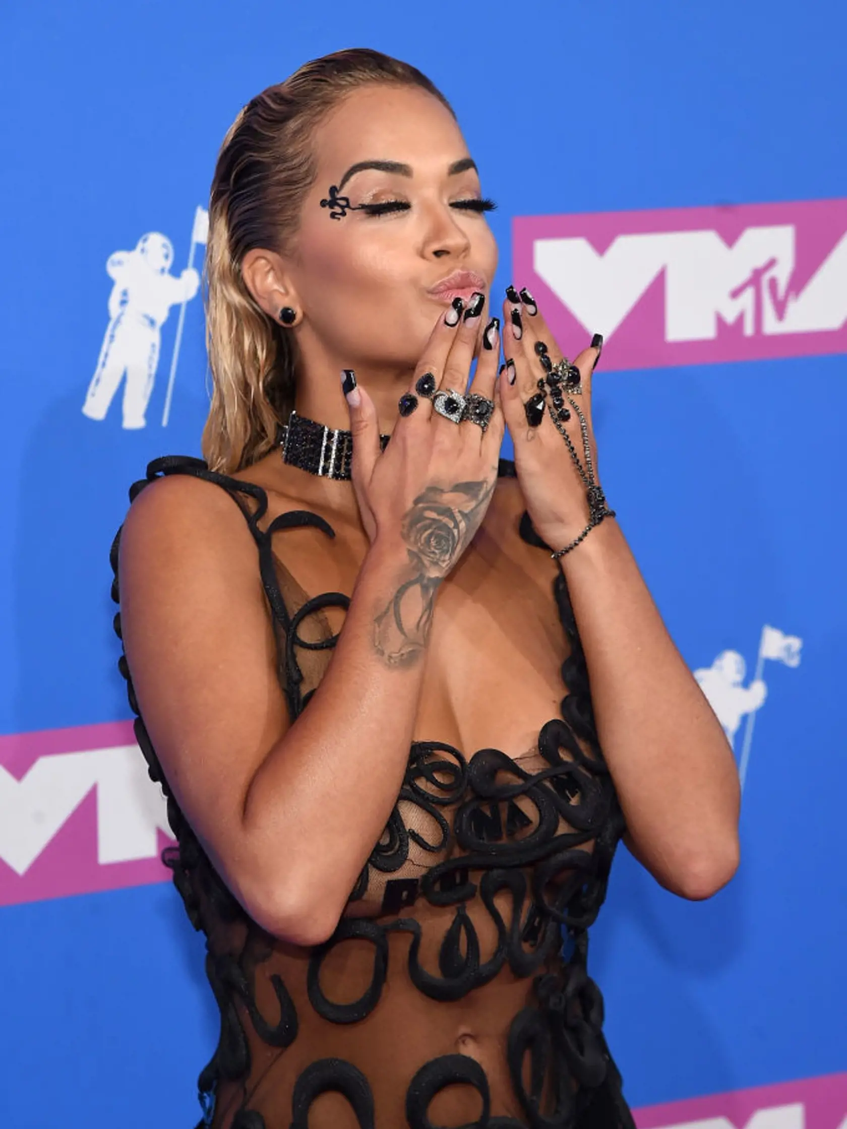 NEW YORK, NY - AUGUST 20:  Rita Ora attends the 2018 MTV Video Music Awards at Radio City Music Hall on August 20, 2018 in New York City.  (Photo by Jamie McCarthy/Getty Images)