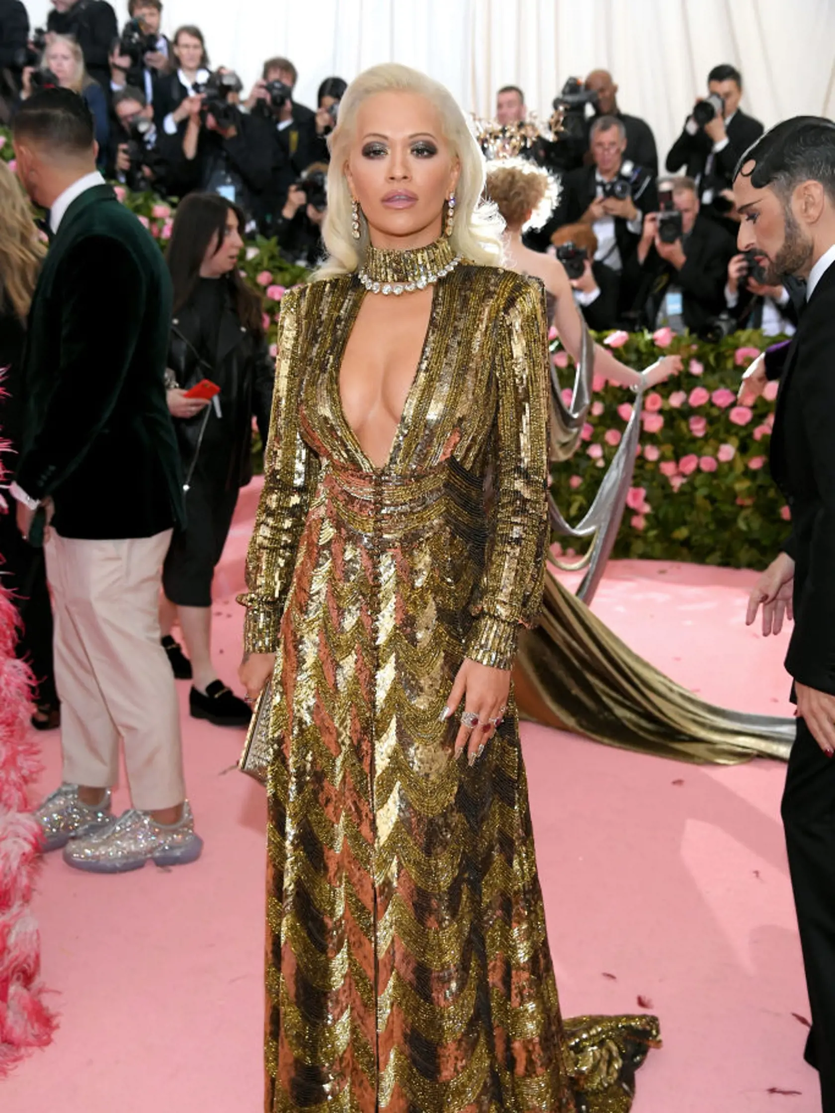 Rita Ora v šatách od Marca Jacobsa.