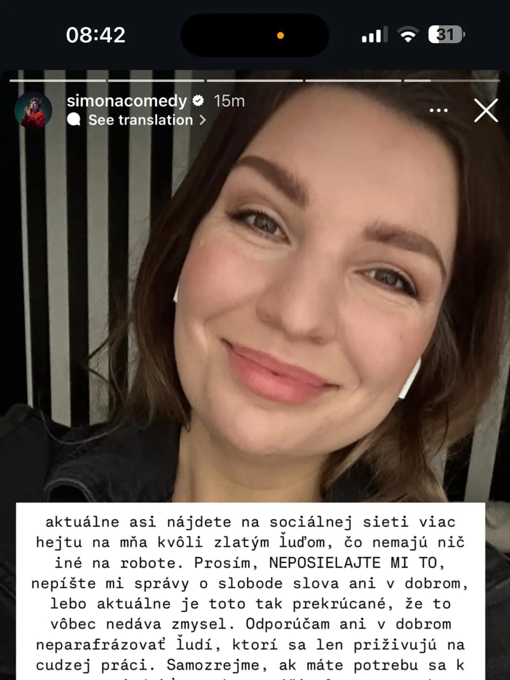Simona First reaguje na kritiku!