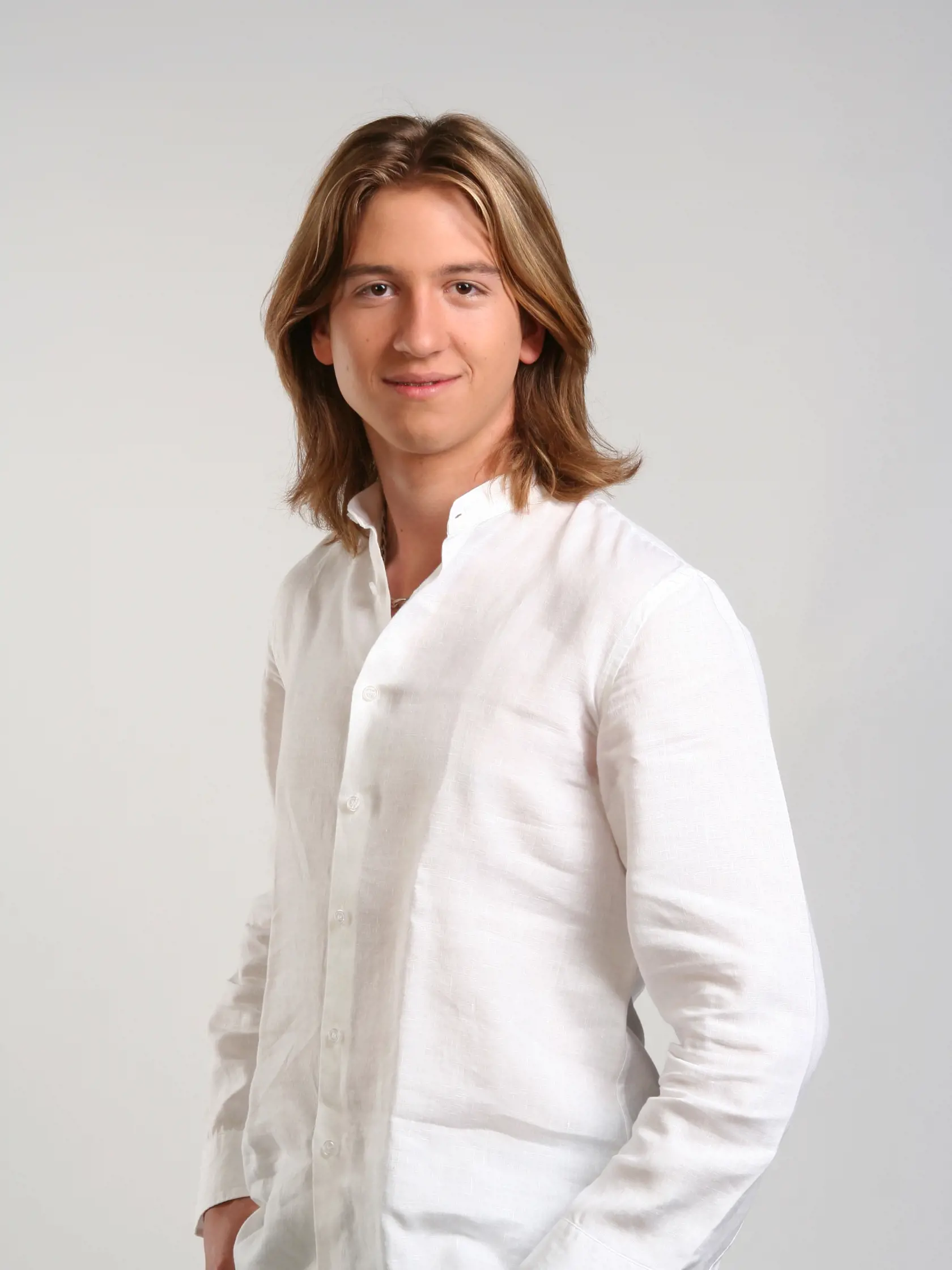 Spevák Samuel Tomeček.