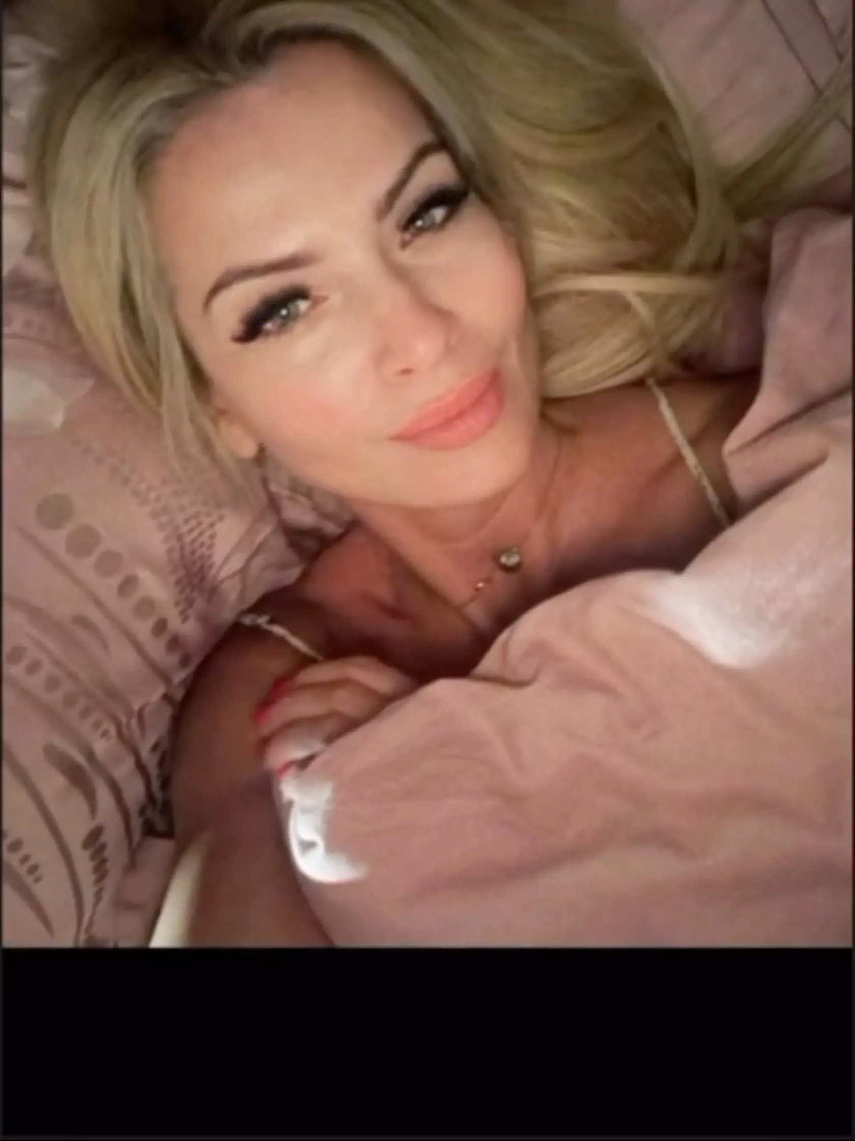 Marianna Ďurianová v svojej posteli.