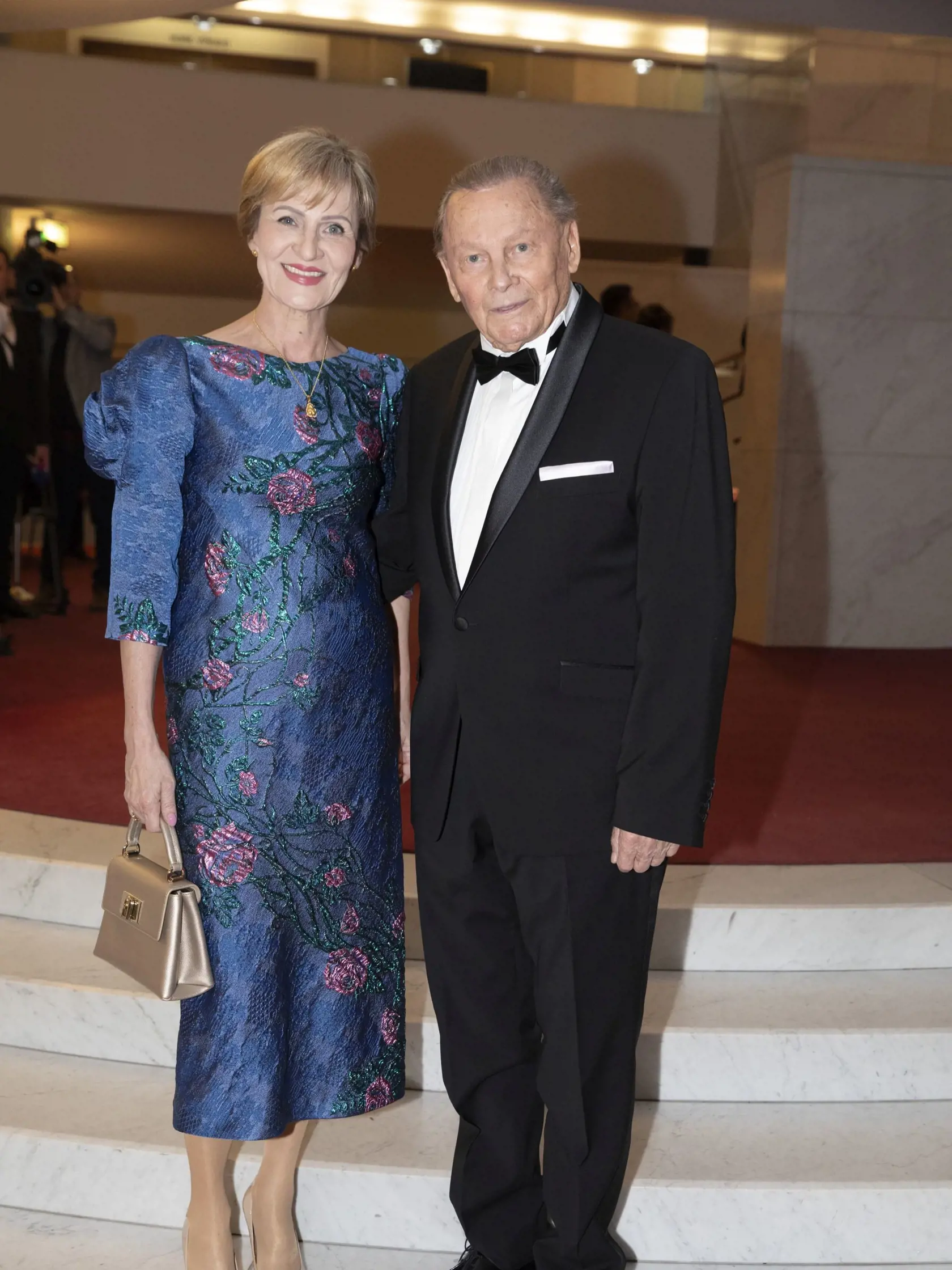 Galavečer Krištáľové krídlo: Nechýbal ani bývalý prezident Rudolf Schuster s dcérou Ingrid. 