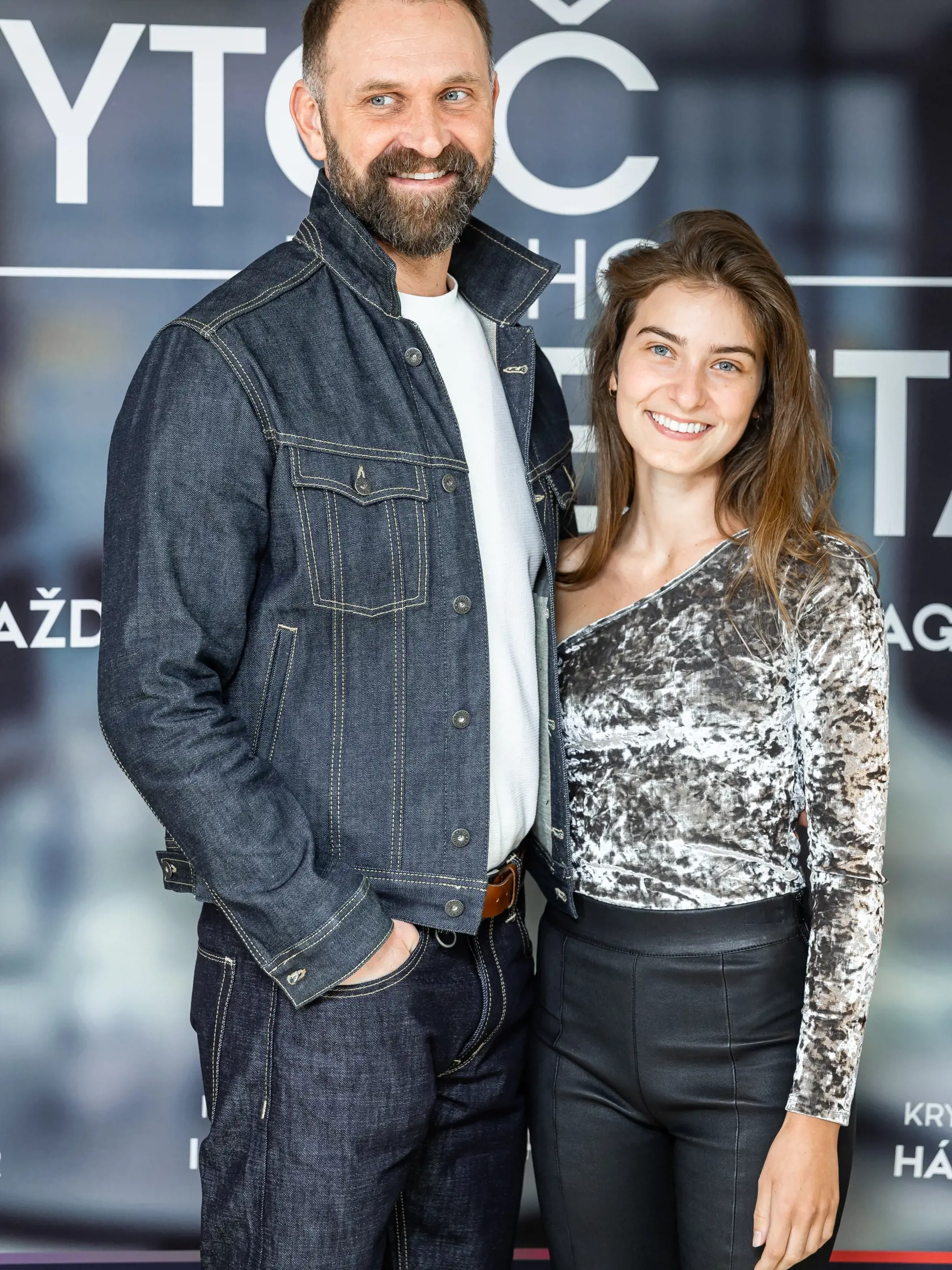 Tlačová konferencia k predstaveniu nového televízneho seriálu “Vytoč môjho agenta” v Bratislave. Na snímke Tomáš Maštalír a Viktória Jurištová.