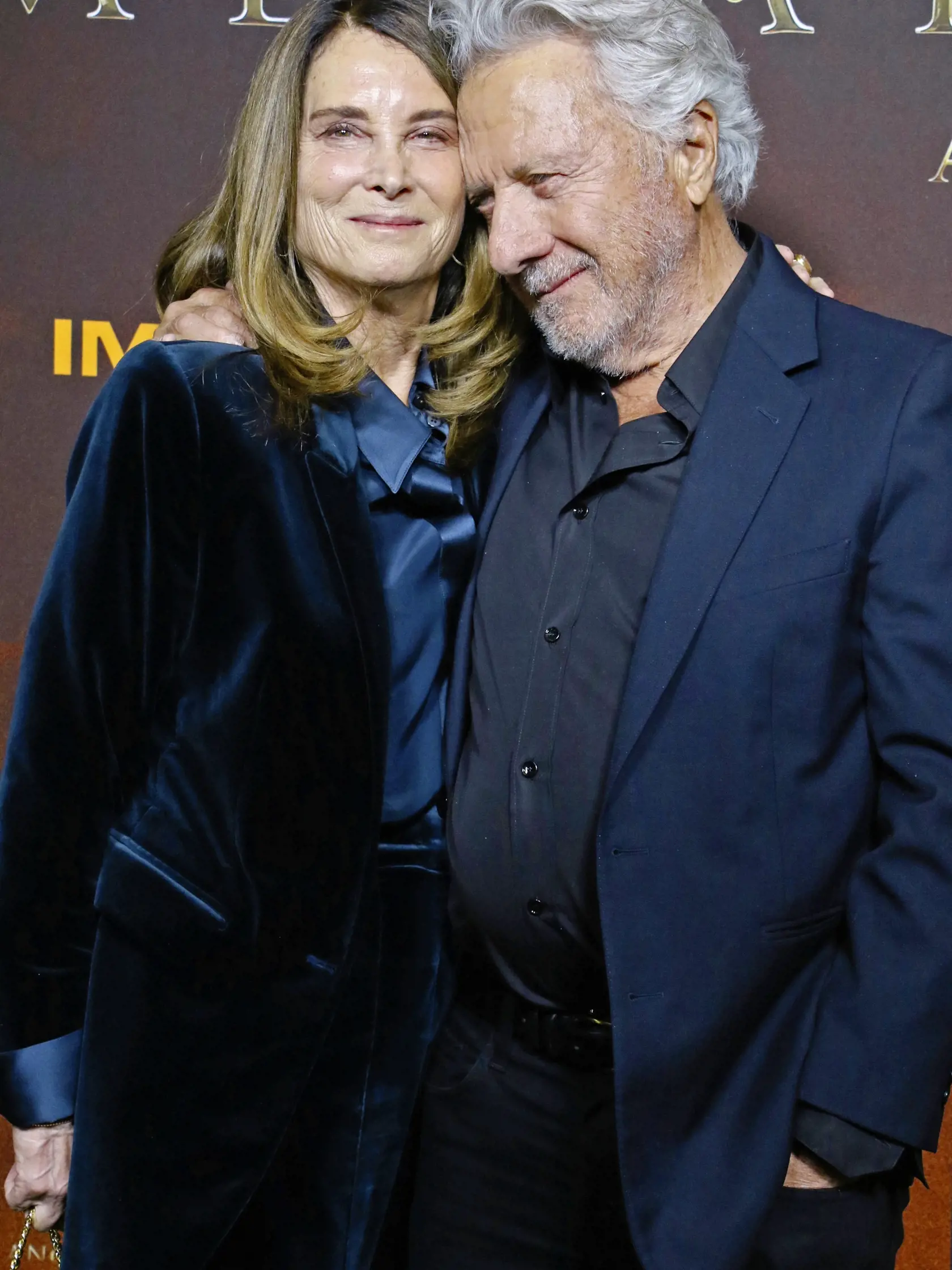 Lisa Hoffman a Dustin Hoffman vyzerajú skvele a ich láska je viditeľná.