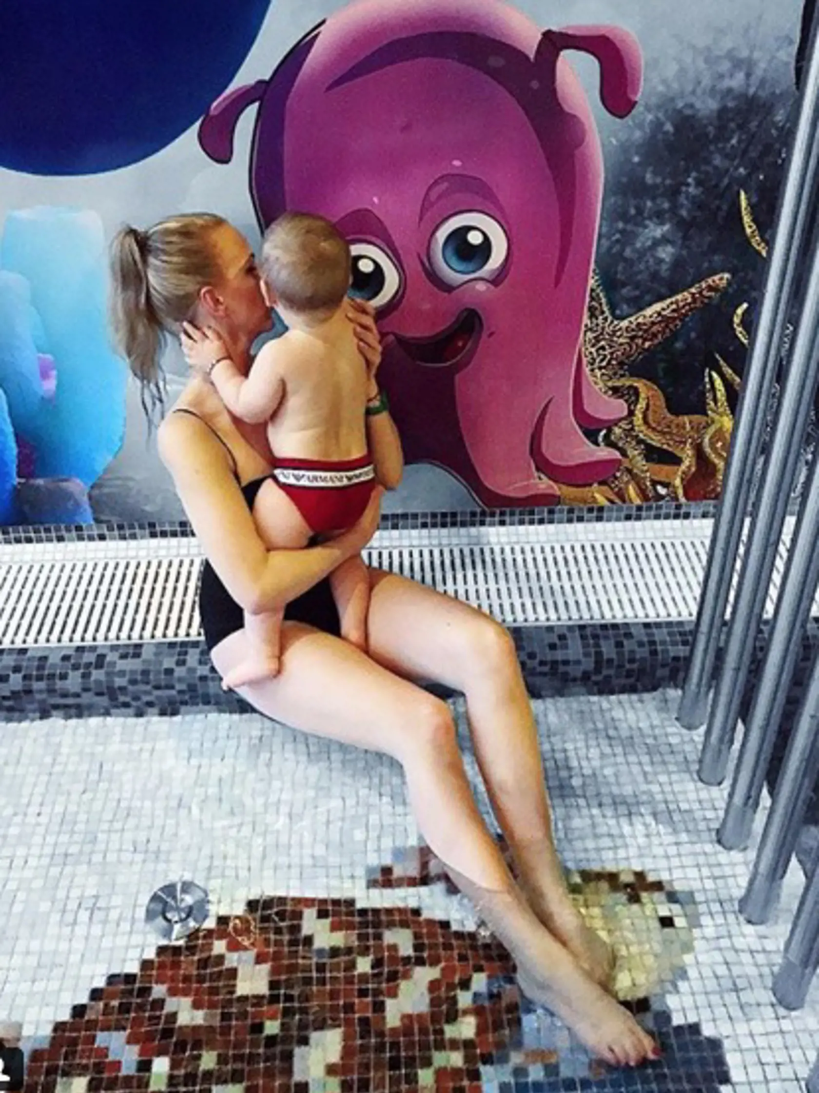 Balúchovej syn mal na sebe luxusné plavky talianskej značky.